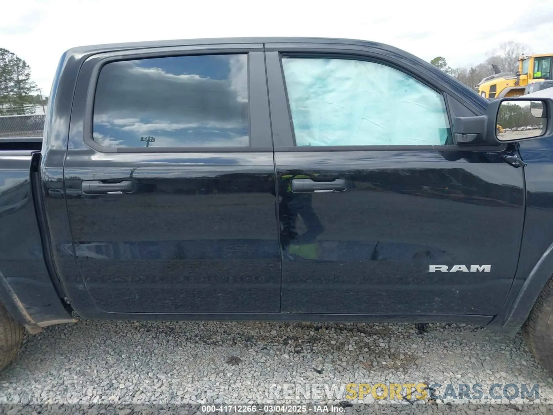 12 fotografías del automóvil dañado 1C6SRFFP8SN583856 RAM 1500 2025