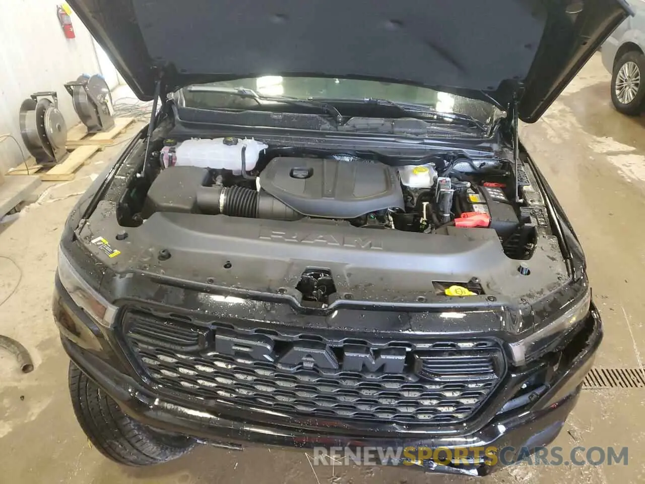 11 fotografías del automóvil dañado 1C6SRFFP8SN625765 RAM 1500 2025