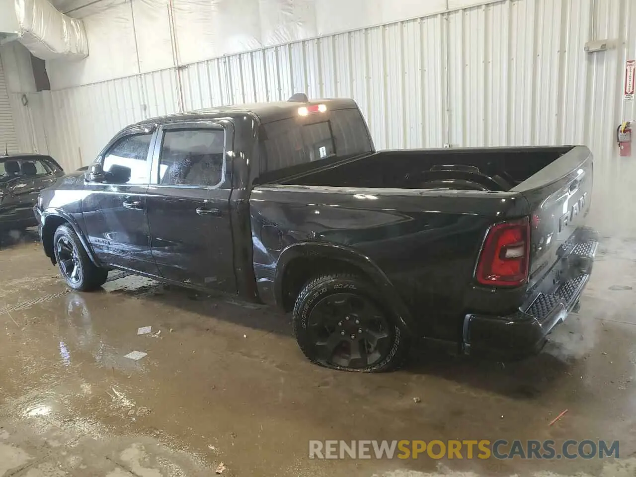 2 fotografías del automóvil dañado 1C6SRFFP8SN625765 RAM 1500 2025