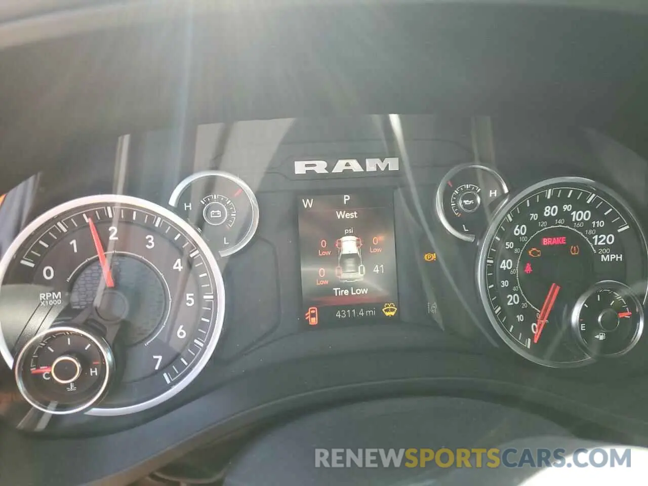 9 fotografías del automóvil dañado 1C6SRFFP9SN628206 RAM 1500 2025