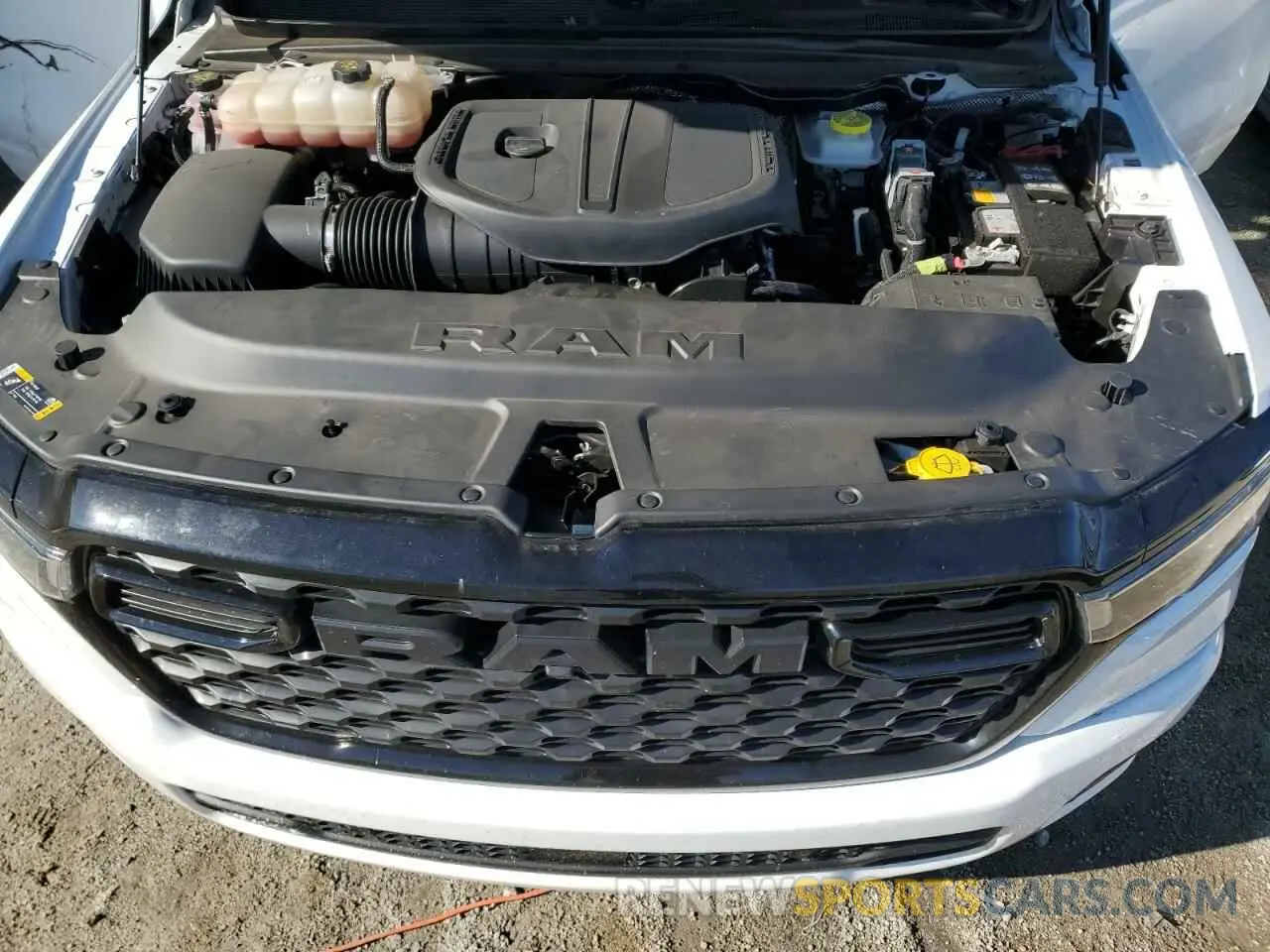 11 fotografías del automóvil dañado 1C6SRFFPXSN551586 RAM 1500 2025