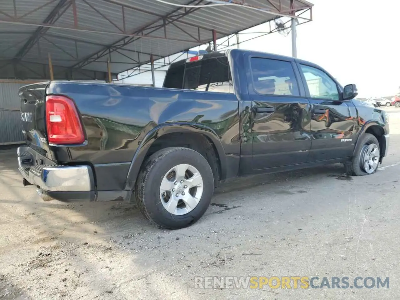 3 fotografías del automóvil dañado 1C6SRFFPXSN561728 RAM 1500 2025