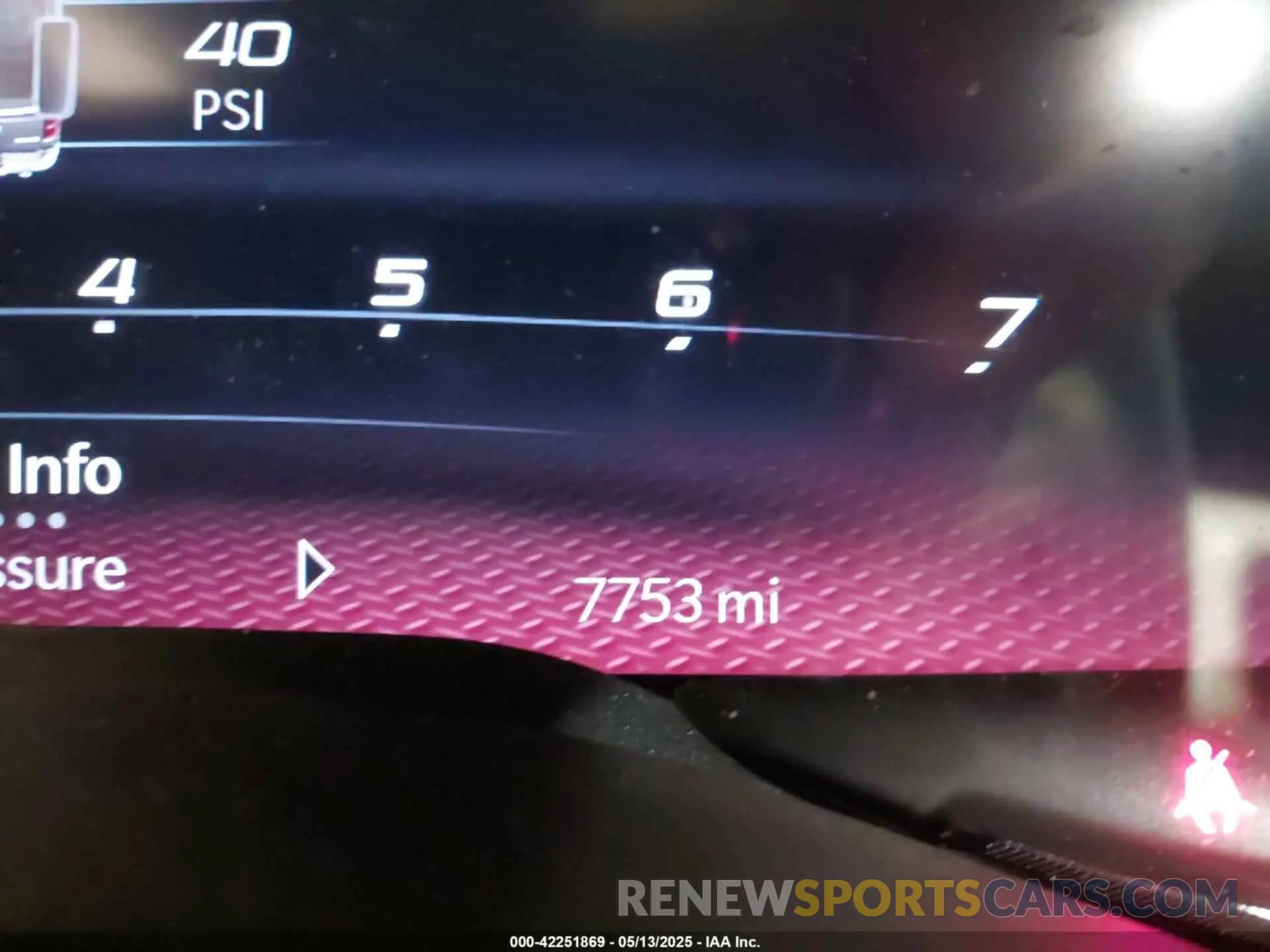 15 fotografías del automóvil dañado 1C6SRFHP0SN569429 RAM 1500 2025