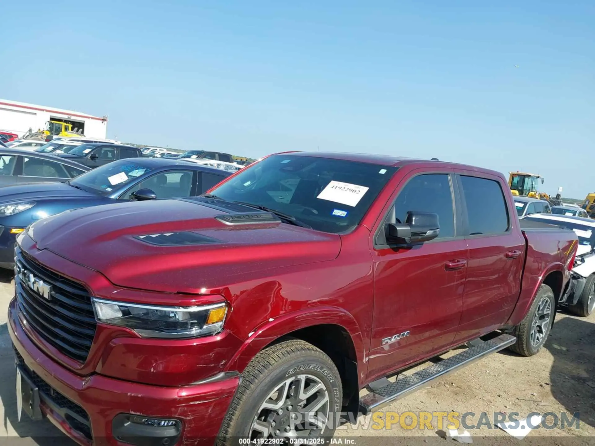 14 fotografías del automóvil dañado 1C6SRFJP0SN510312 RAM 1500 2025