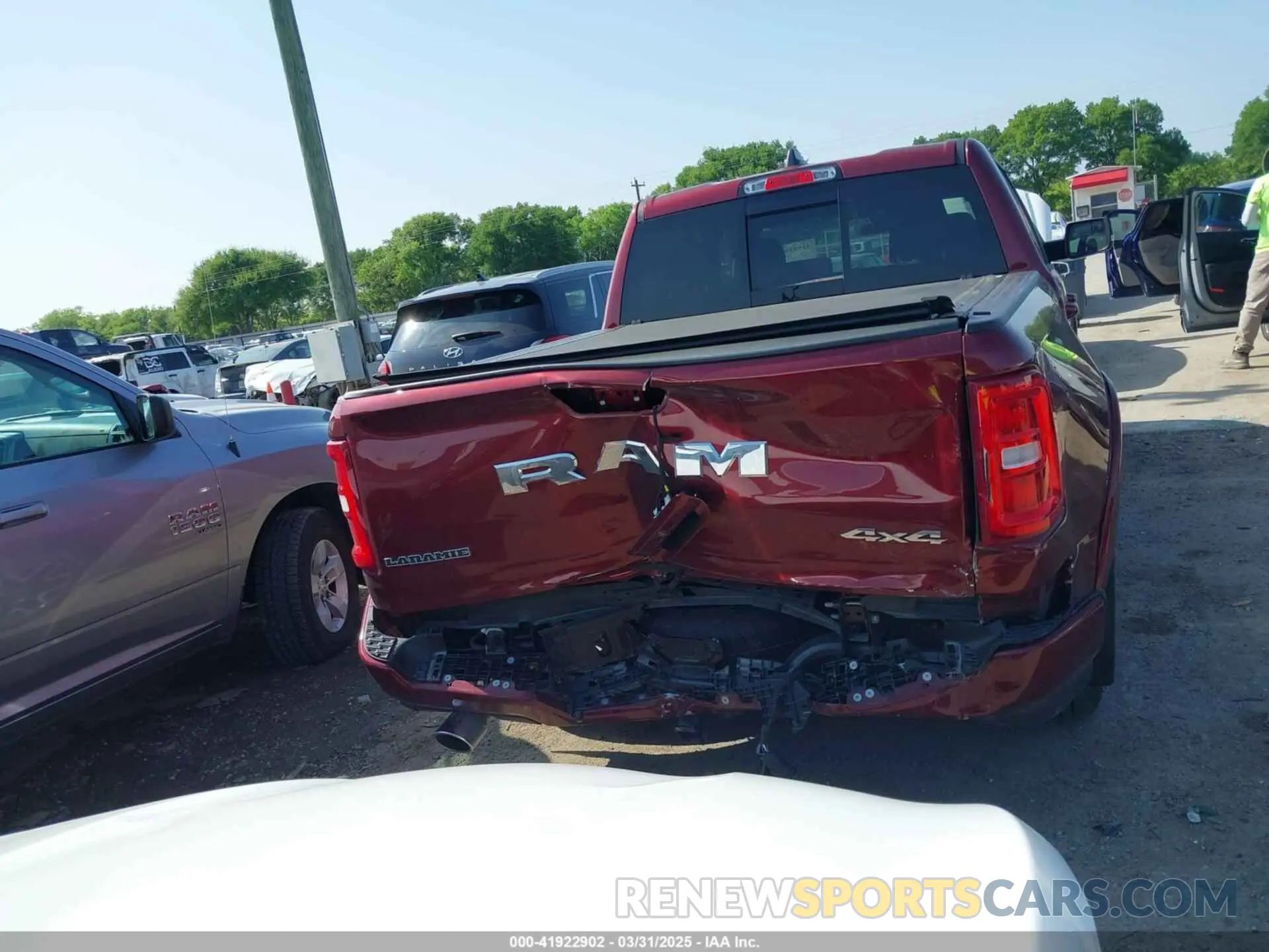 16 fotografías del automóvil dañado 1C6SRFJP0SN510312 RAM 1500 2025