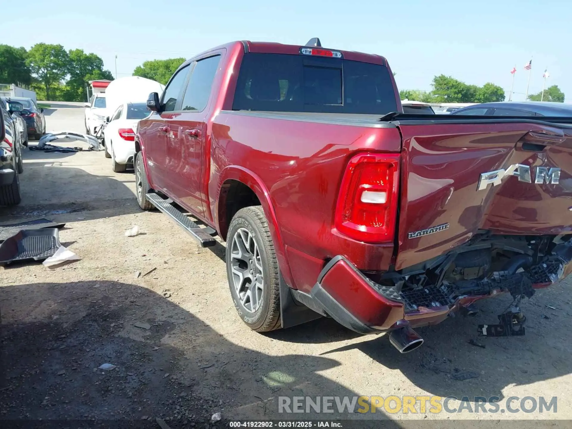 3 fotografías del automóvil dañado 1C6SRFJP0SN510312 RAM 1500 2025