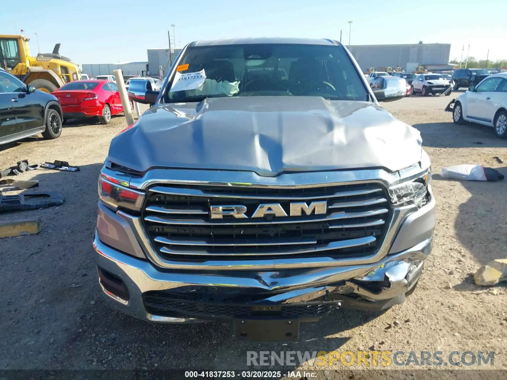 12 fotografías del automóvil dañado 1C6SRFJP0SN610331 RAM 1500 2025
