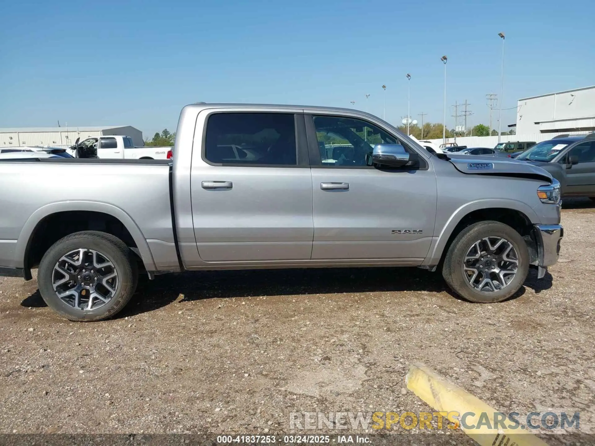 13 fotografías del automóvil dañado 1C6SRFJP0SN610331 RAM 1500 2025