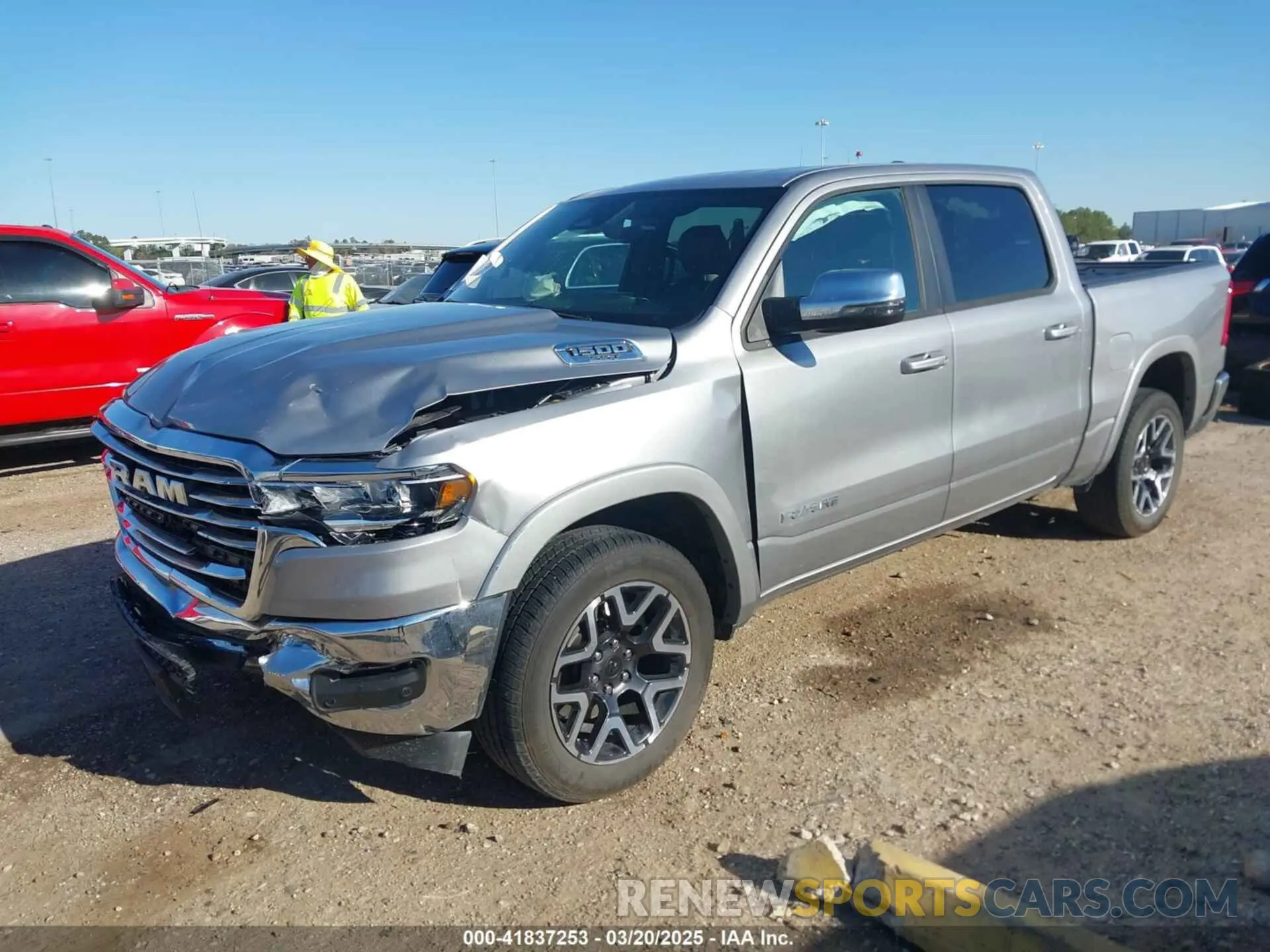 2 fotografías del automóvil dañado 1C6SRFJP0SN610331 RAM 1500 2025