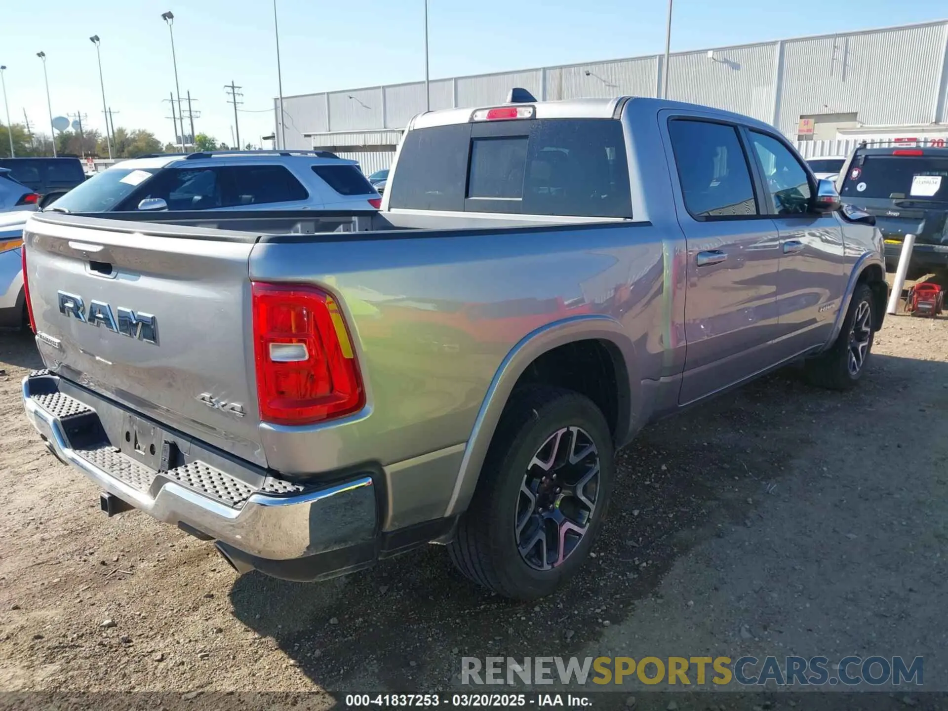 4 fotografías del automóvil dañado 1C6SRFJP0SN610331 RAM 1500 2025