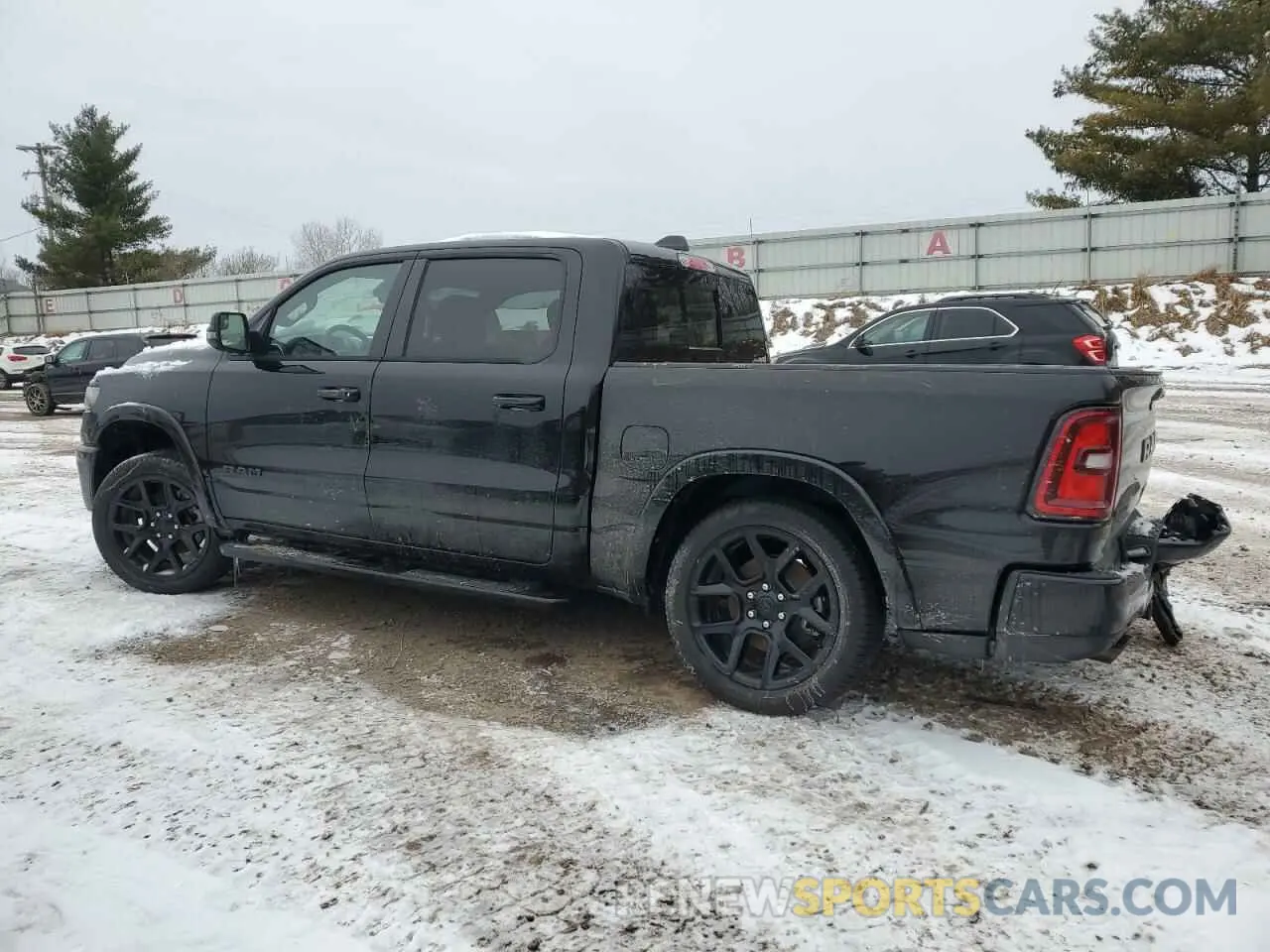 2 fotografías del automóvil dañado 1C6SRFJP5SN553916 RAM 1500 2025