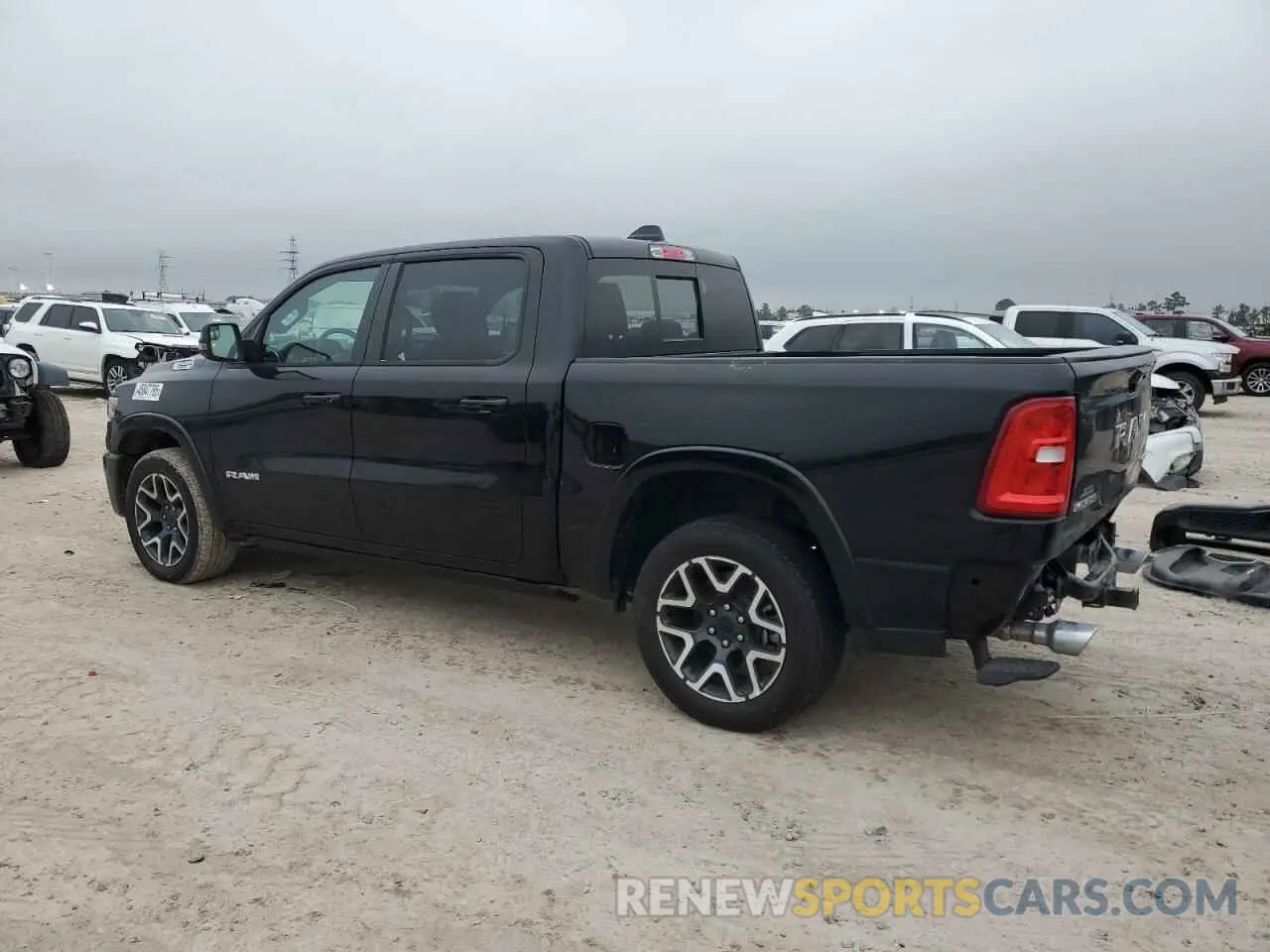 2 fotografías del automóvil dañado 1C6SRFJP5SN593154 RAM 1500 2025