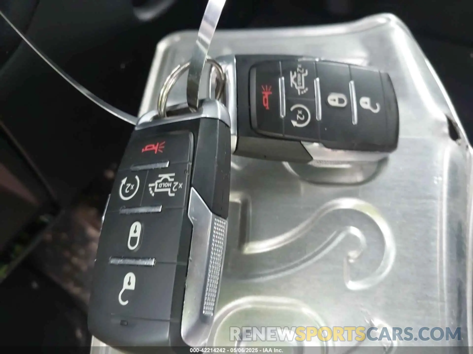 11 fotografías del automóvil dañado 1C6SRFJP6SN563032 RAM 1500 2025