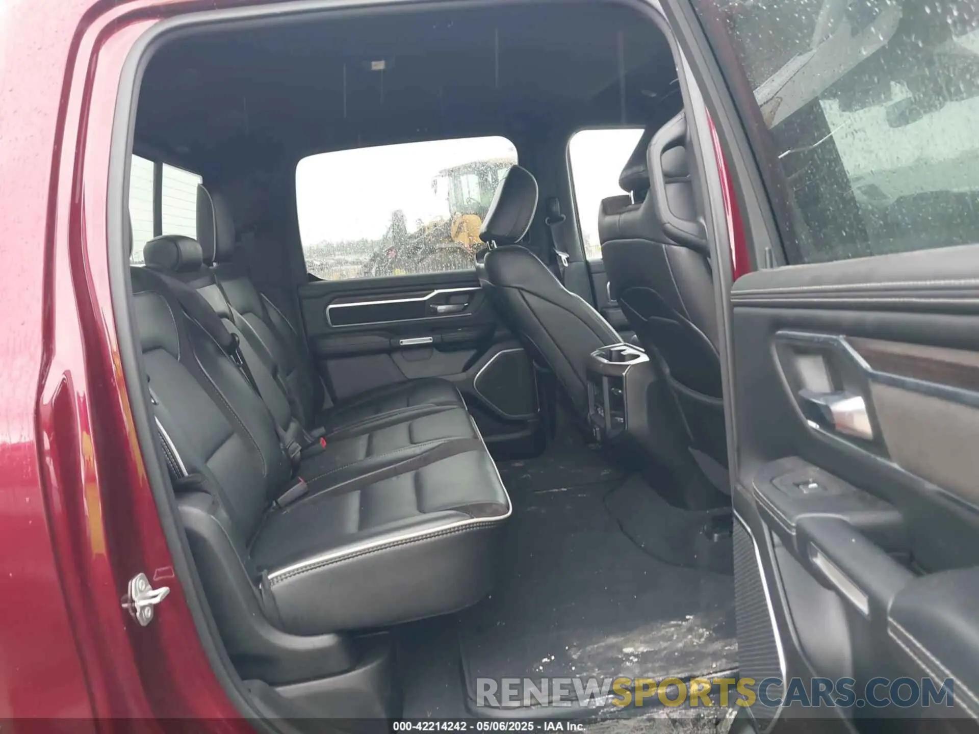 8 fotografías del automóvil dañado 1C6SRFJP6SN563032 RAM 1500 2025