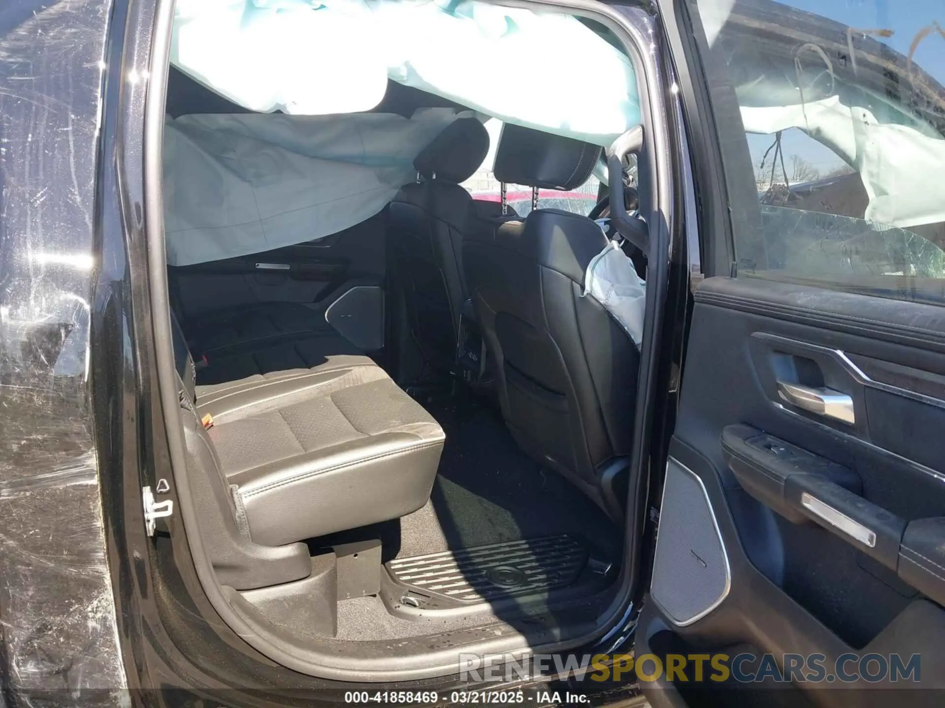 8 fotografías del automóvil dañado 1C6SRFJP6SN616635 RAM 1500 2025