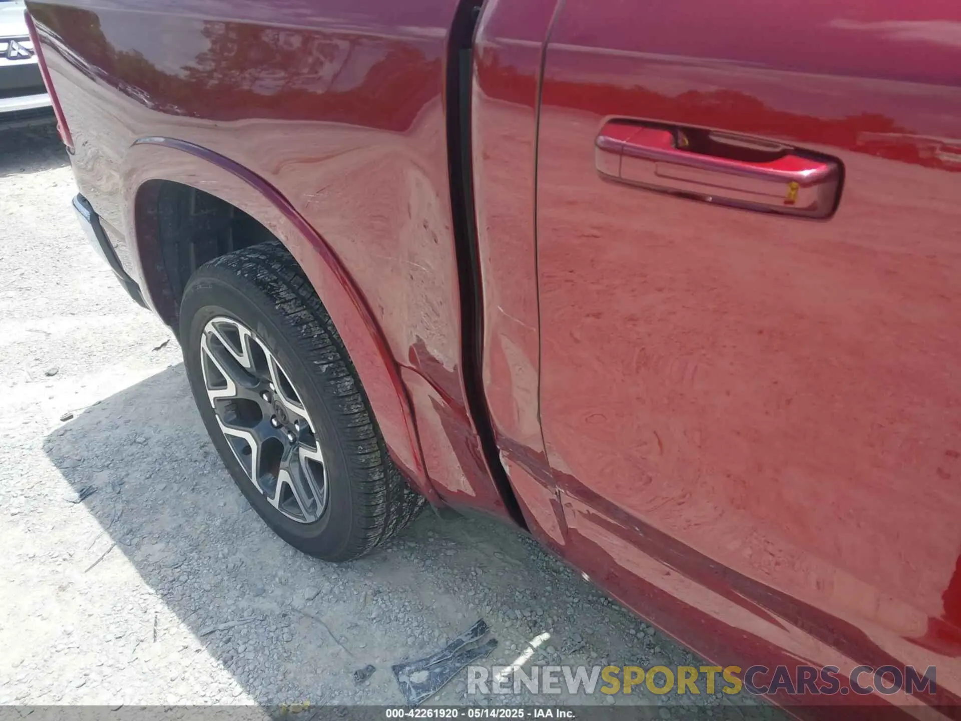 17 fotografías del automóvil dañado 1C6SRFJP7SN562357 RAM 1500 2025