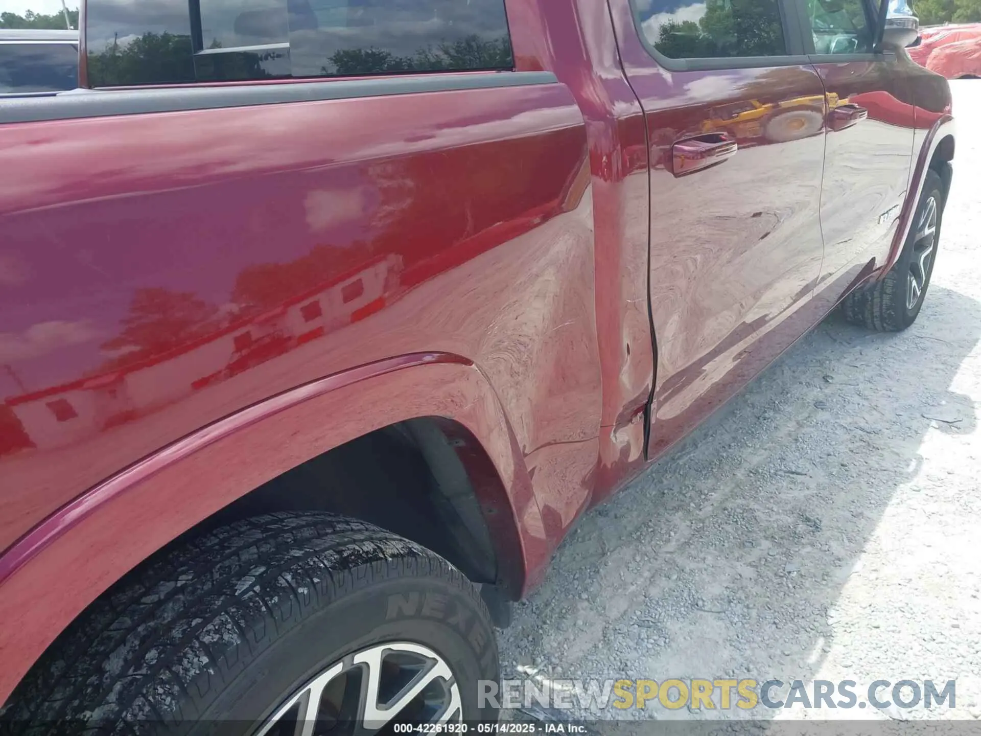 6 fotografías del automóvil dañado 1C6SRFJP7SN562357 RAM 1500 2025