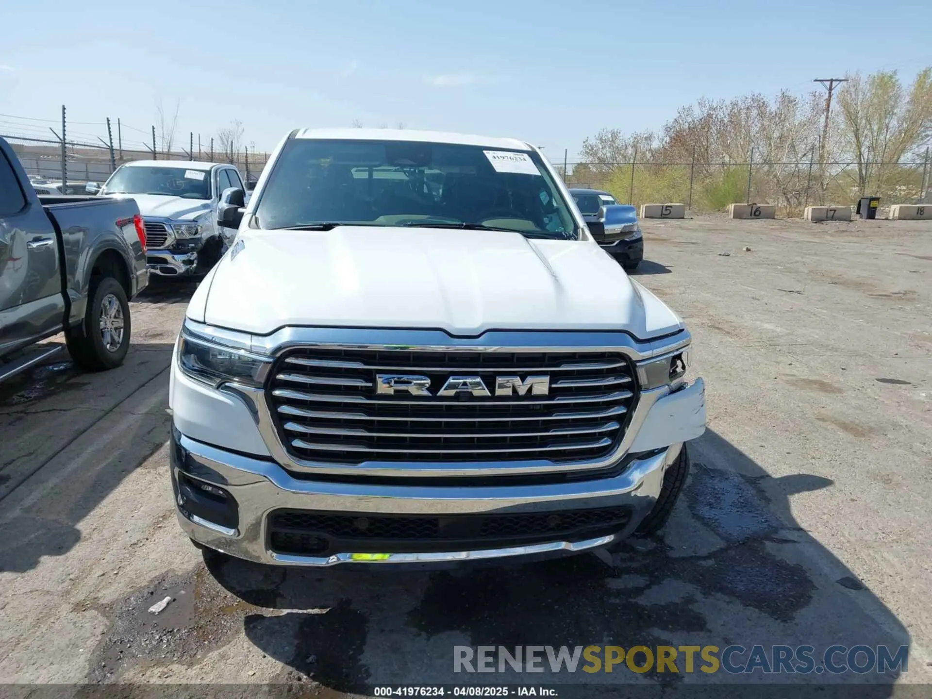 12 fotografías del automóvil dañado 1C6SRFJP7SN567428 RAM 1500 2025