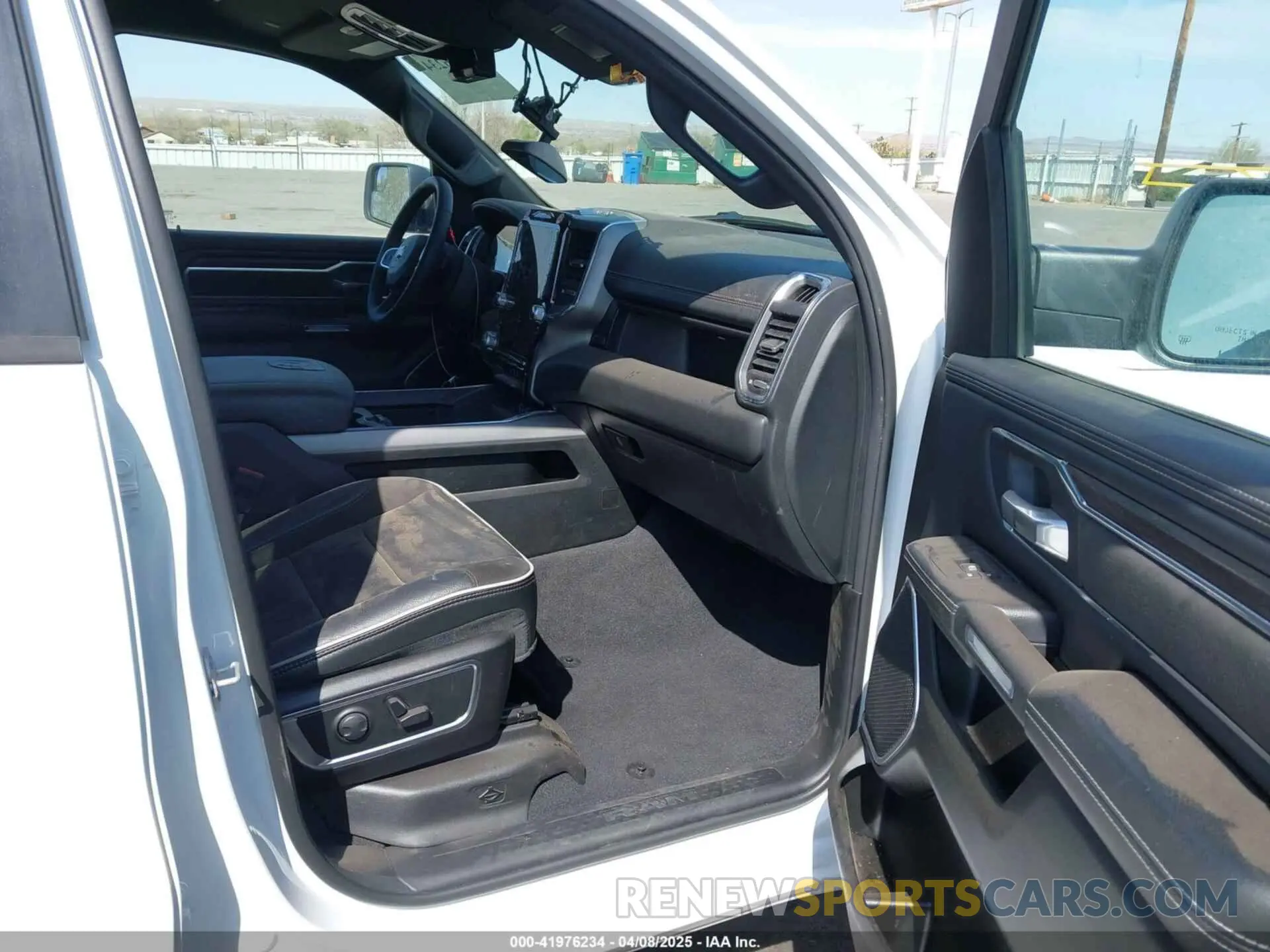 5 fotografías del automóvil dañado 1C6SRFJP7SN567428 RAM 1500 2025
