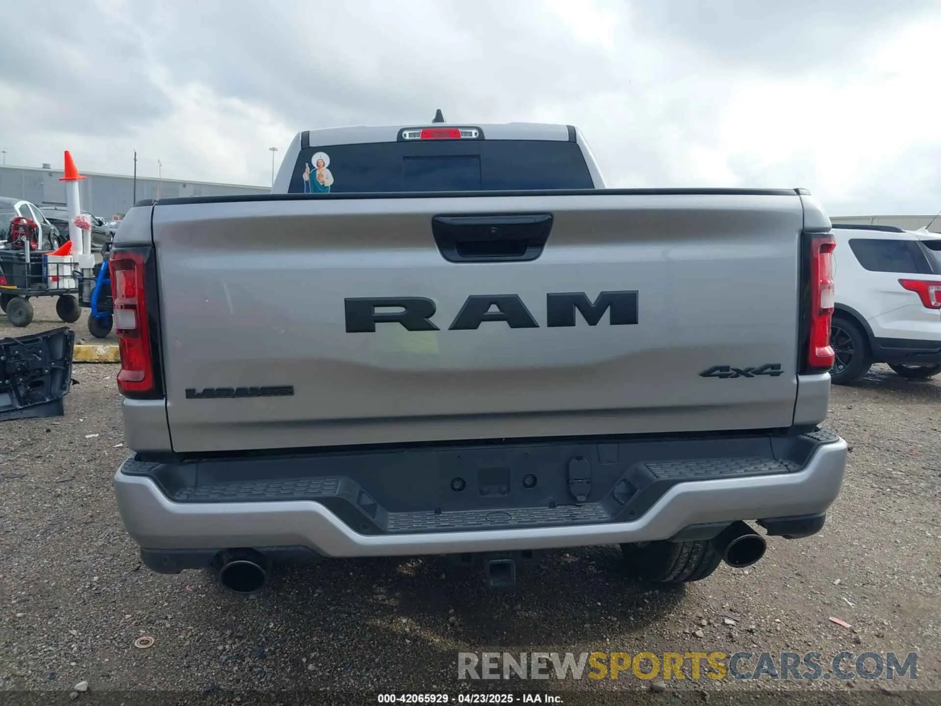 17 fotografías del automóvil dañado 1C6SRFJP8SN630889 RAM 1500 2025