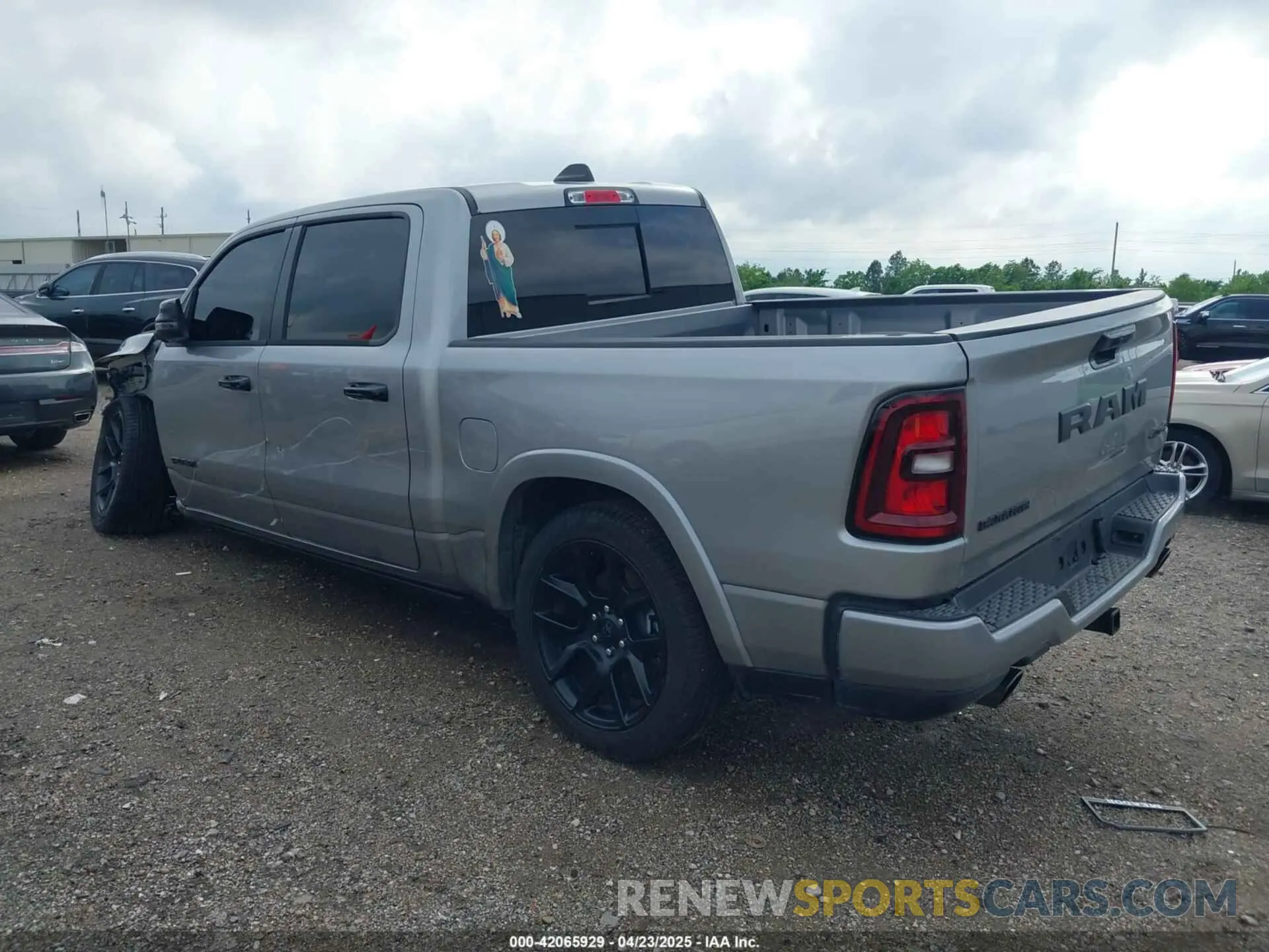 3 fotografías del automóvil dañado 1C6SRFJP8SN630889 RAM 1500 2025
