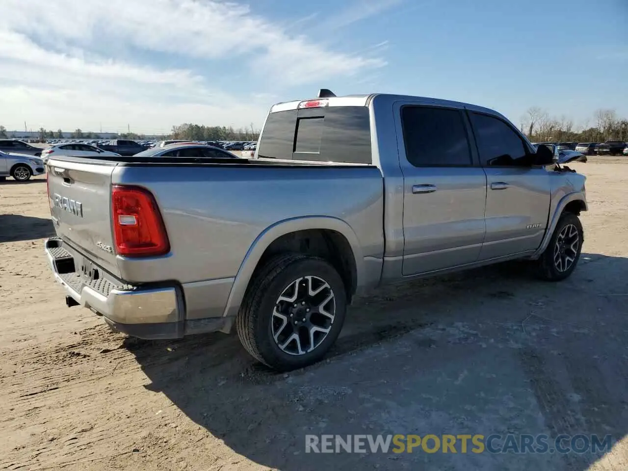 3 fotografías del automóvil dañado 1C6SRFJP9SN563221 RAM 1500 2025