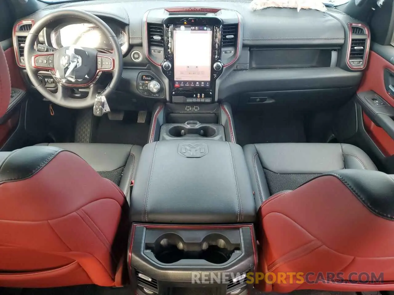 8 fotografías del automóvil dañado 1C6SRFLP7SN584078 RAM 1500 2025