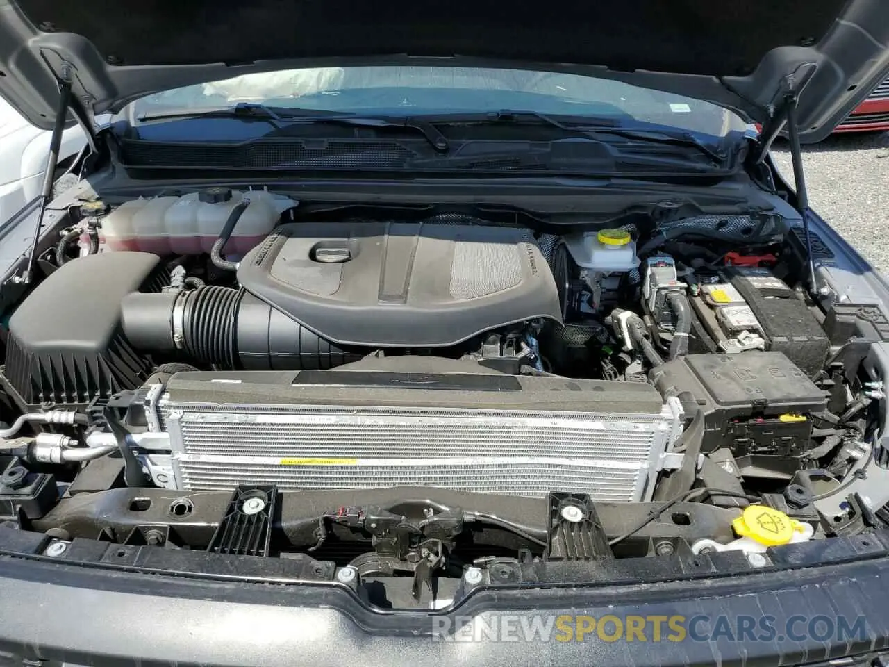 11 fotografías del automóvil dañado 1C6SRFLPXSN583815 RAM 1500 2025