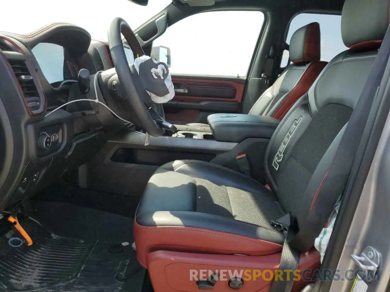 7 fotografías del automóvil dañado 1C6SRFLPXSN583815 RAM 1500 2025