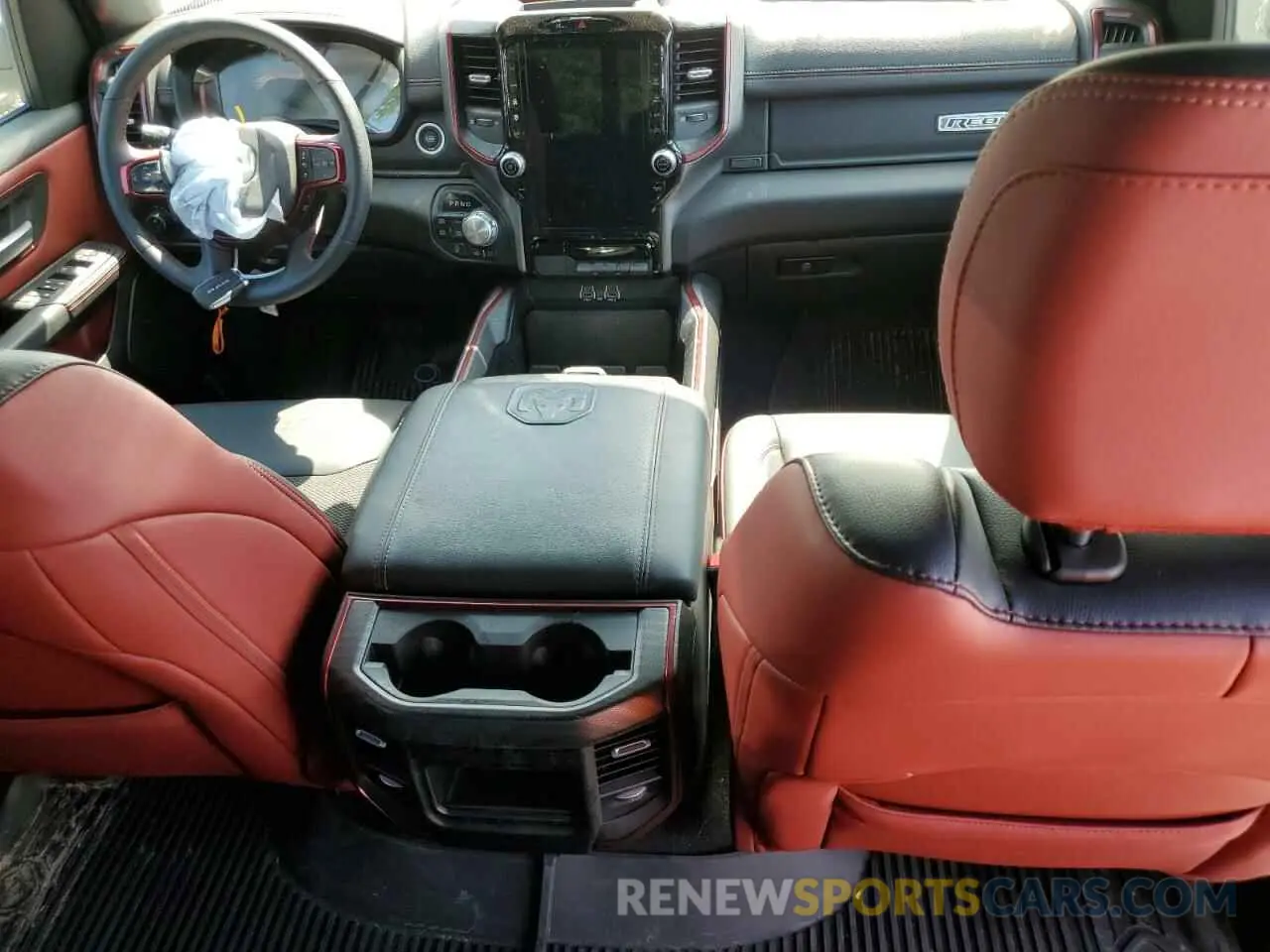 8 fotografías del automóvil dañado 1C6SRFLPXSN583815 RAM 1500 2025