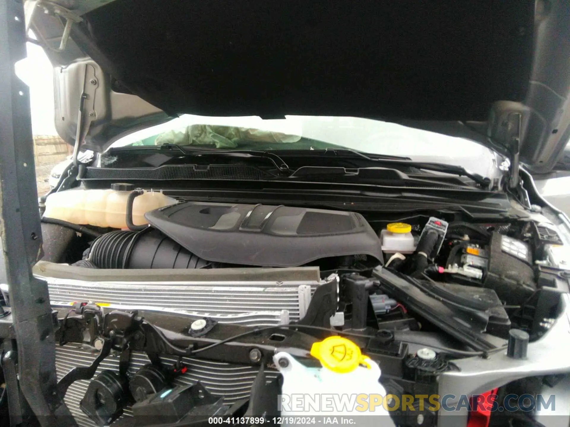 10 fotografías del automóvil dañado 1C6SRFMP0SN519412 RAM 1500 2025