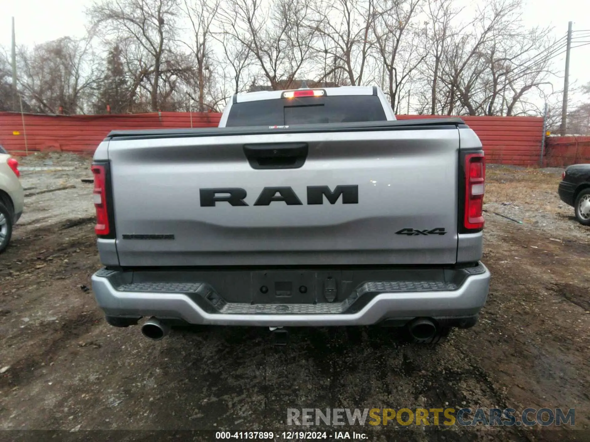 16 fotografías del automóvil dañado 1C6SRFMP0SN519412 RAM 1500 2025