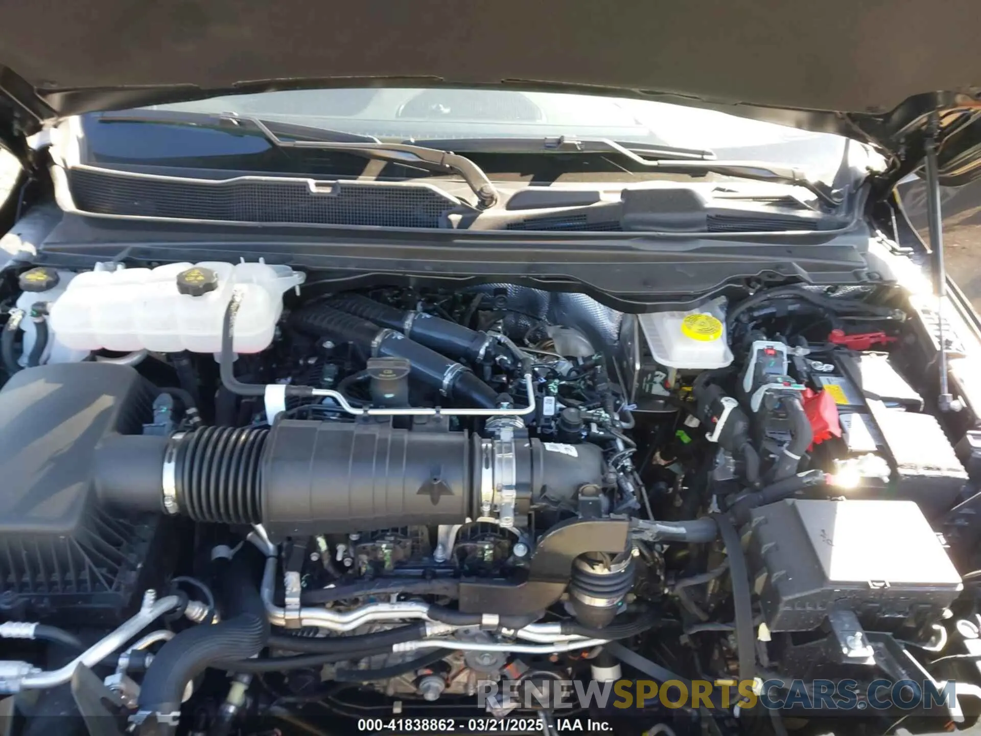 10 fotografías del automóvil dañado 1C6SRFMP2SN658960 RAM 1500 2025