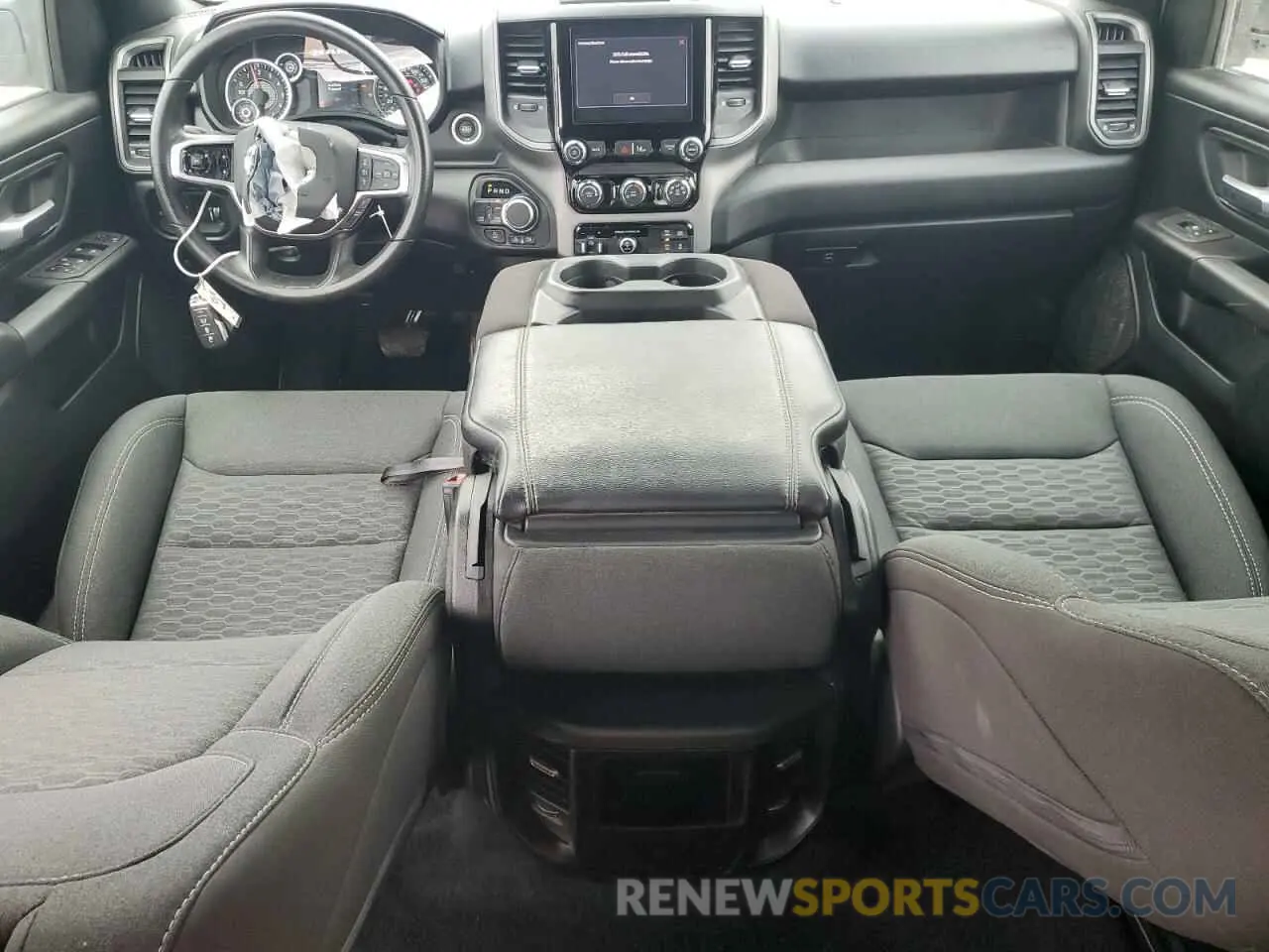 8 fotografías del automóvil dañado 1C6SRFNP3SN608731 RAM 1500 2025