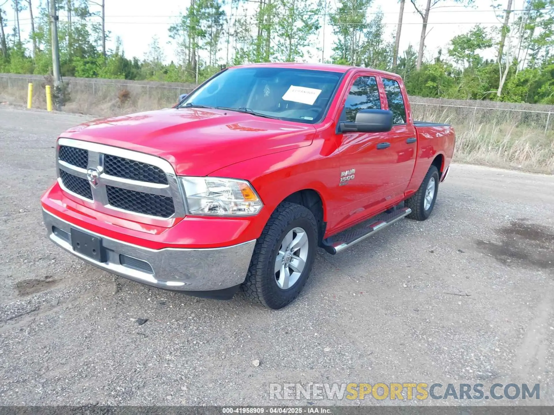 2 fotografías del automóvil dañado 1C6RR6FG2KS603678 RAM 1500 CLASSIC 2019