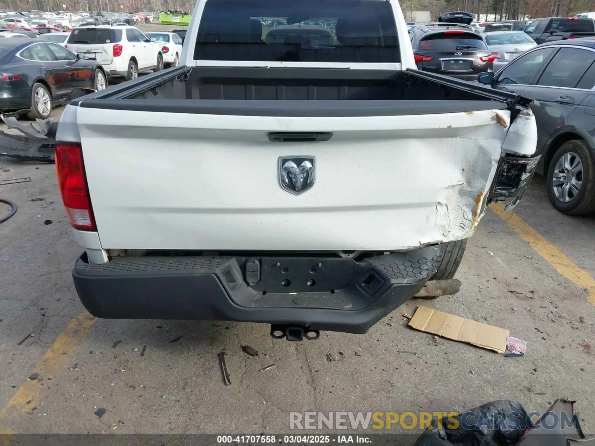 6 fotografías del automóvil dañado 1C6RR6FG4KS515764 RAM 1500 CLASSIC 2019