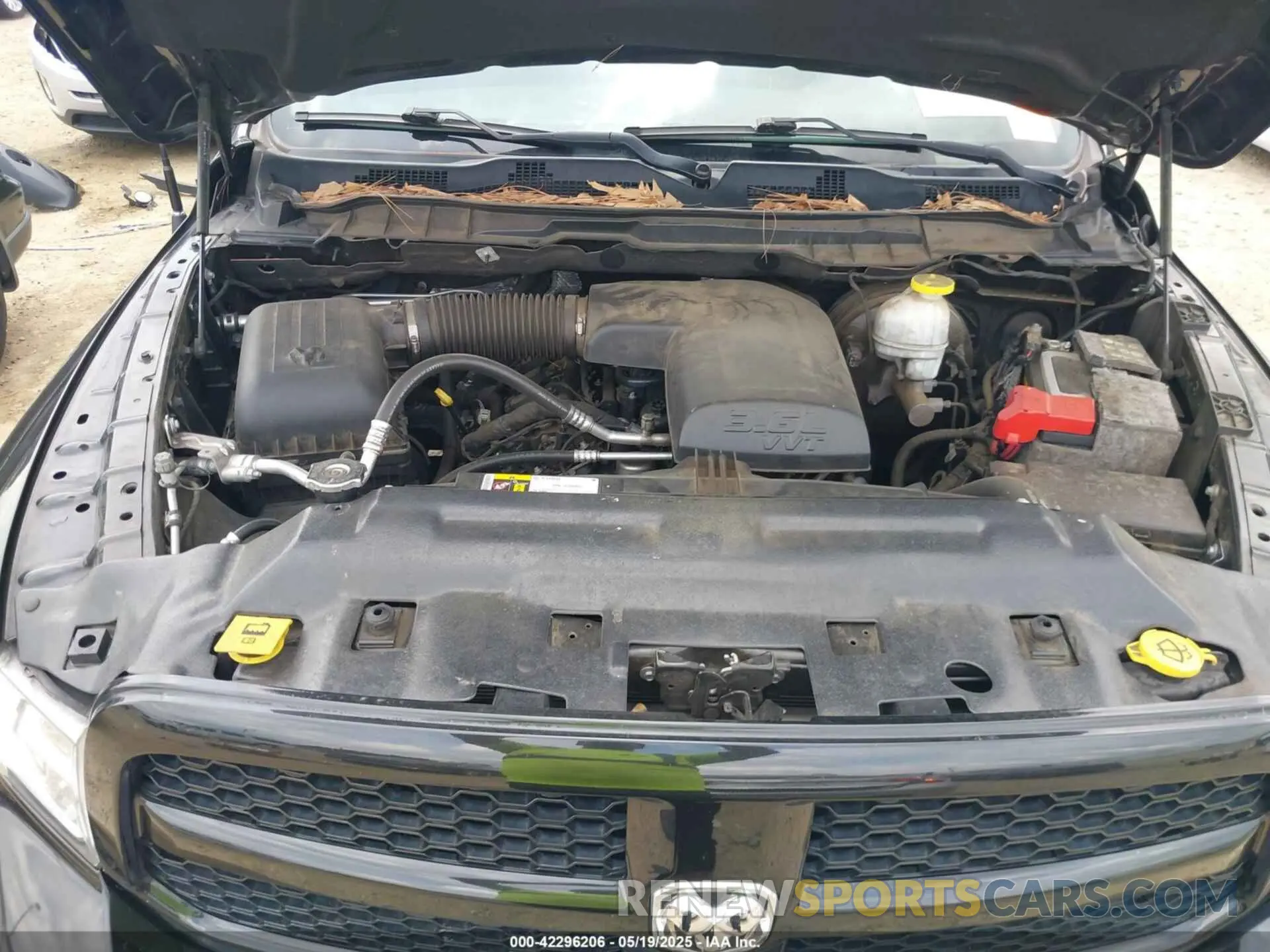 10 fotografías del automóvil dañado 1C6RR6FG5KS528684 RAM 1500 CLASSIC 2019