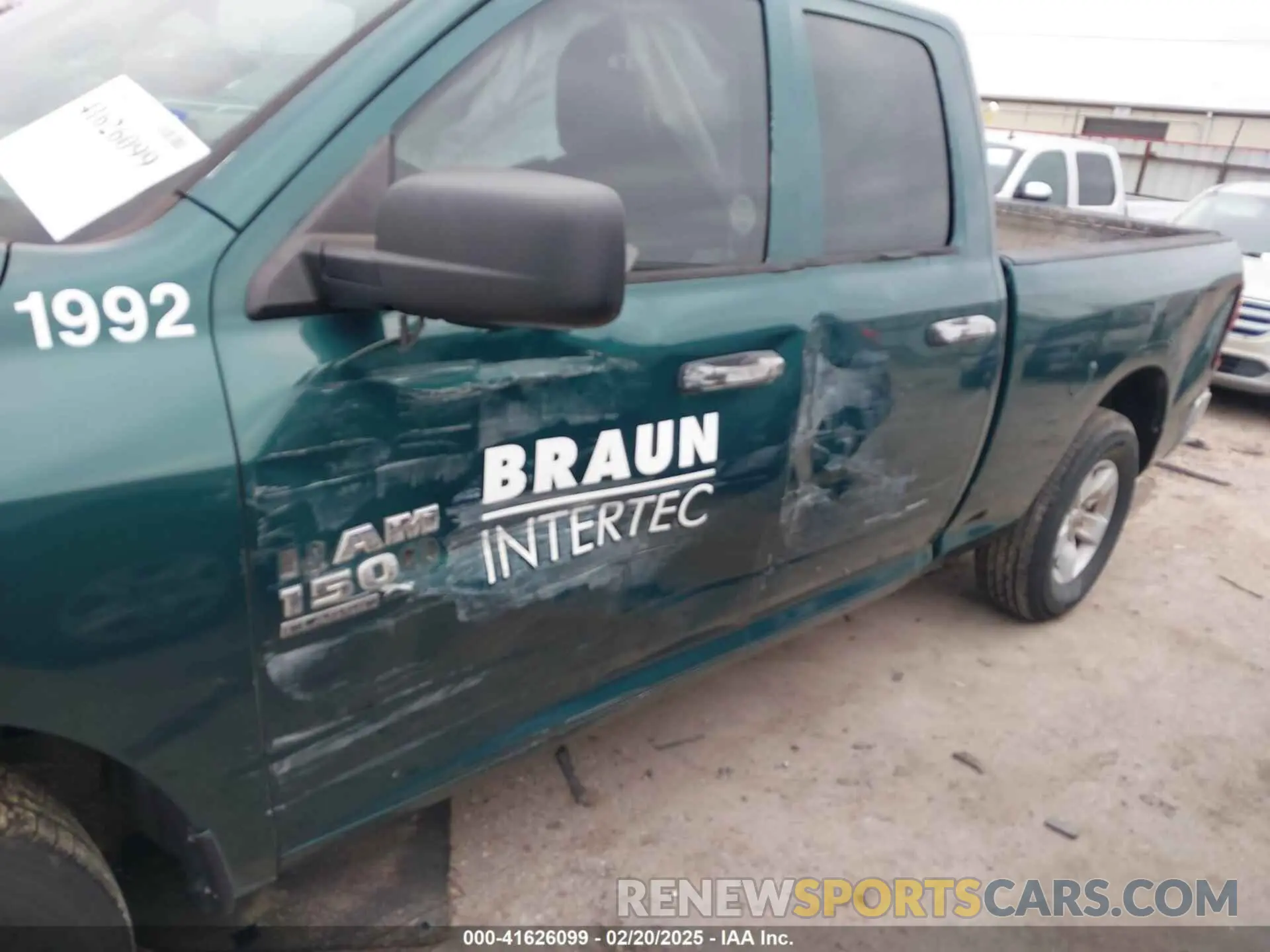 6 fotografías del automóvil dañado 1C6RR6FG5KS604551 RAM 1500 CLASSIC 2019