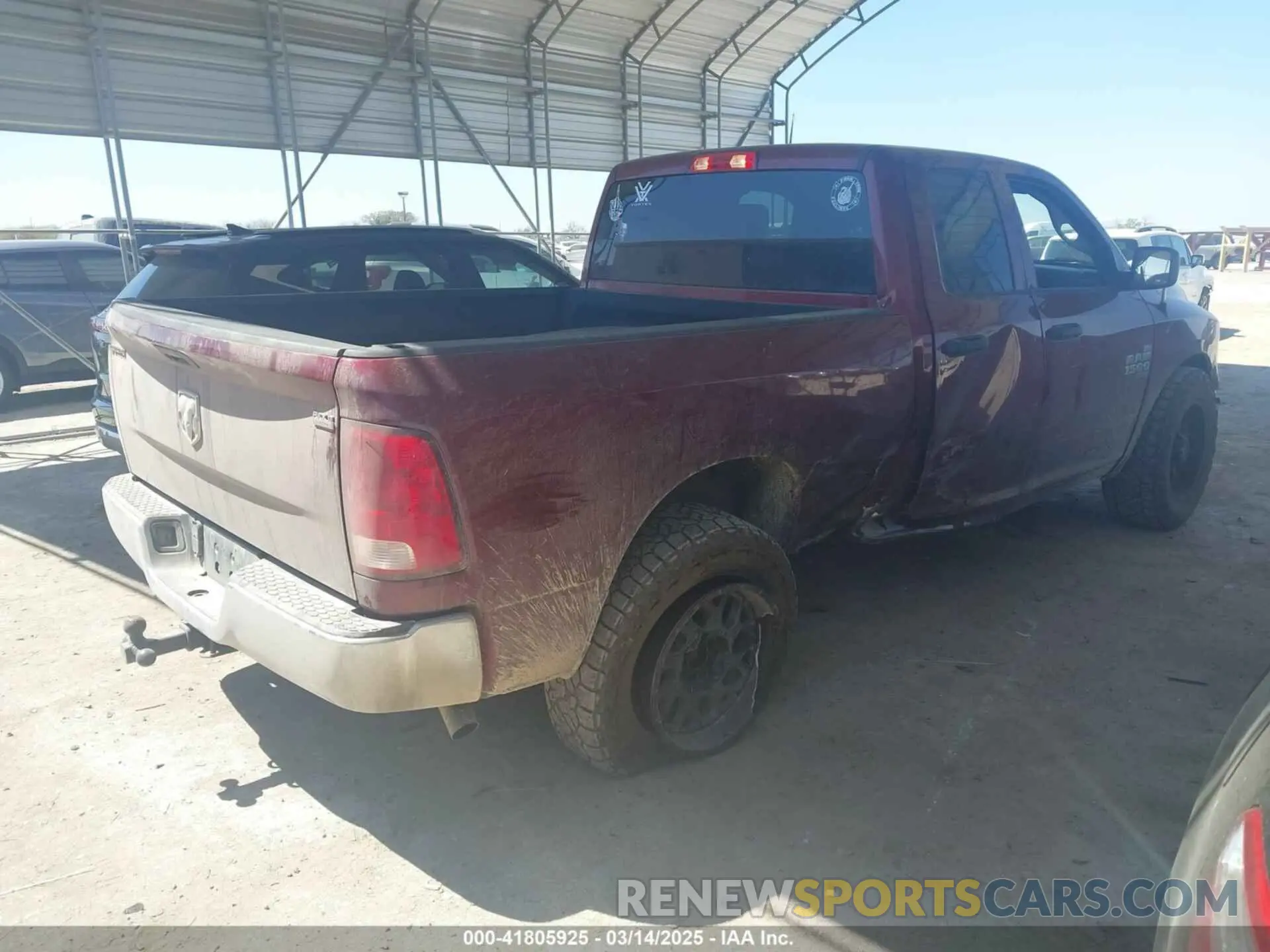 4 fotografías del automóvil dañado 1C6RR6FG7KS704795 RAM 1500 CLASSIC 2019