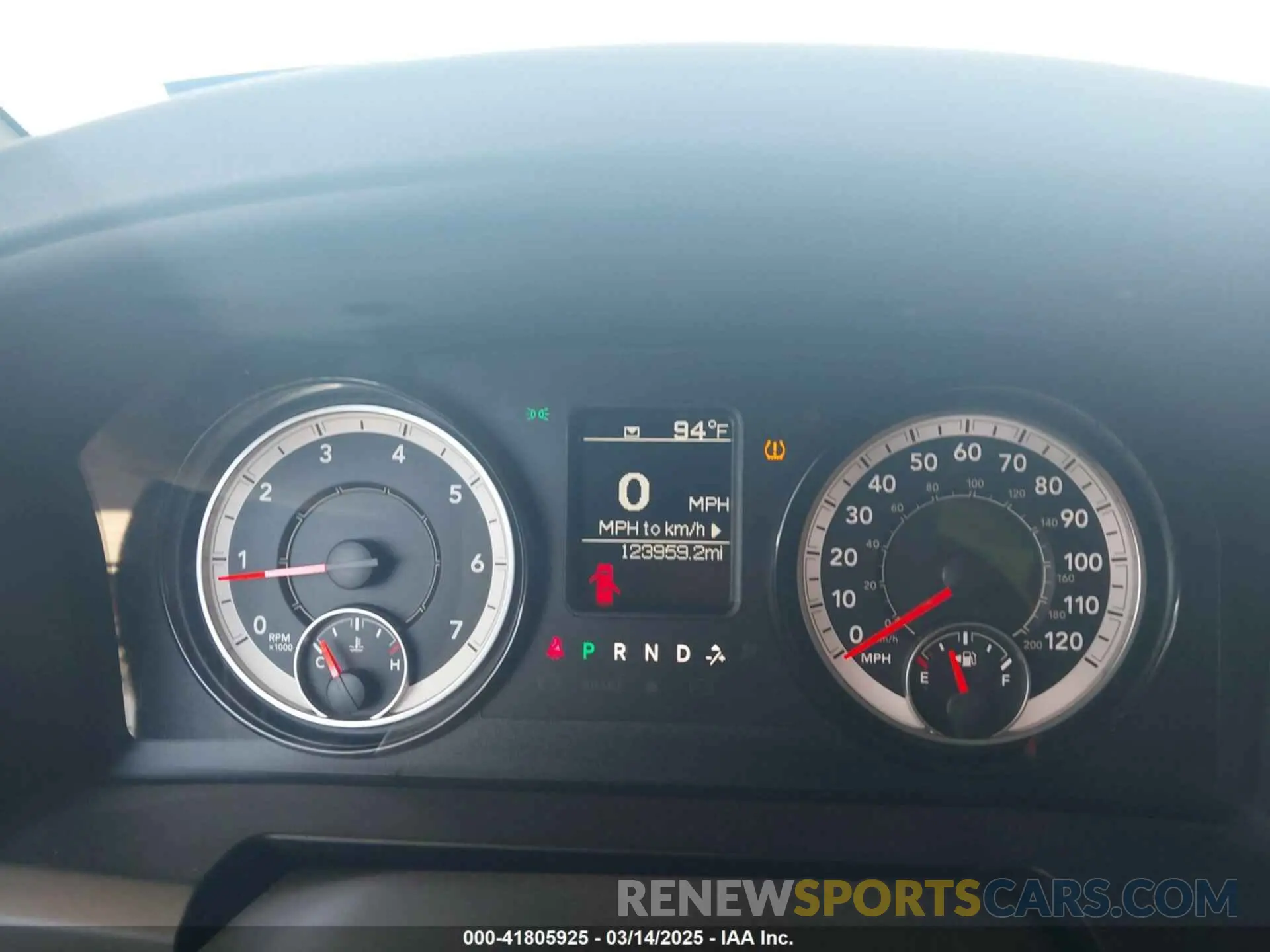 7 fotografías del automóvil dañado 1C6RR6FG7KS704795 RAM 1500 CLASSIC 2019