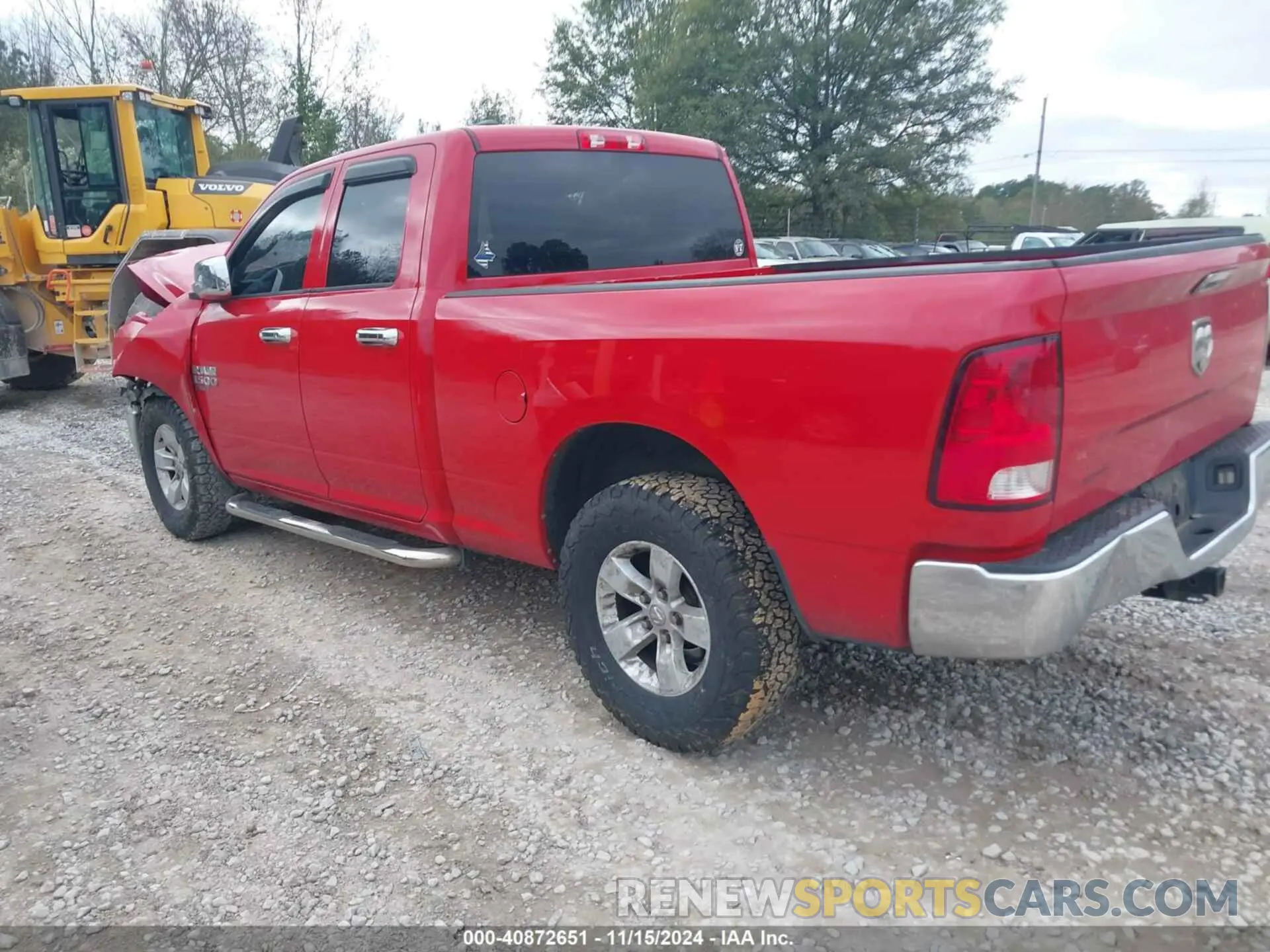 3 fotografías del automóvil dañado 1C6RR6FG8KS604723 RAM 1500 CLASSIC 2019