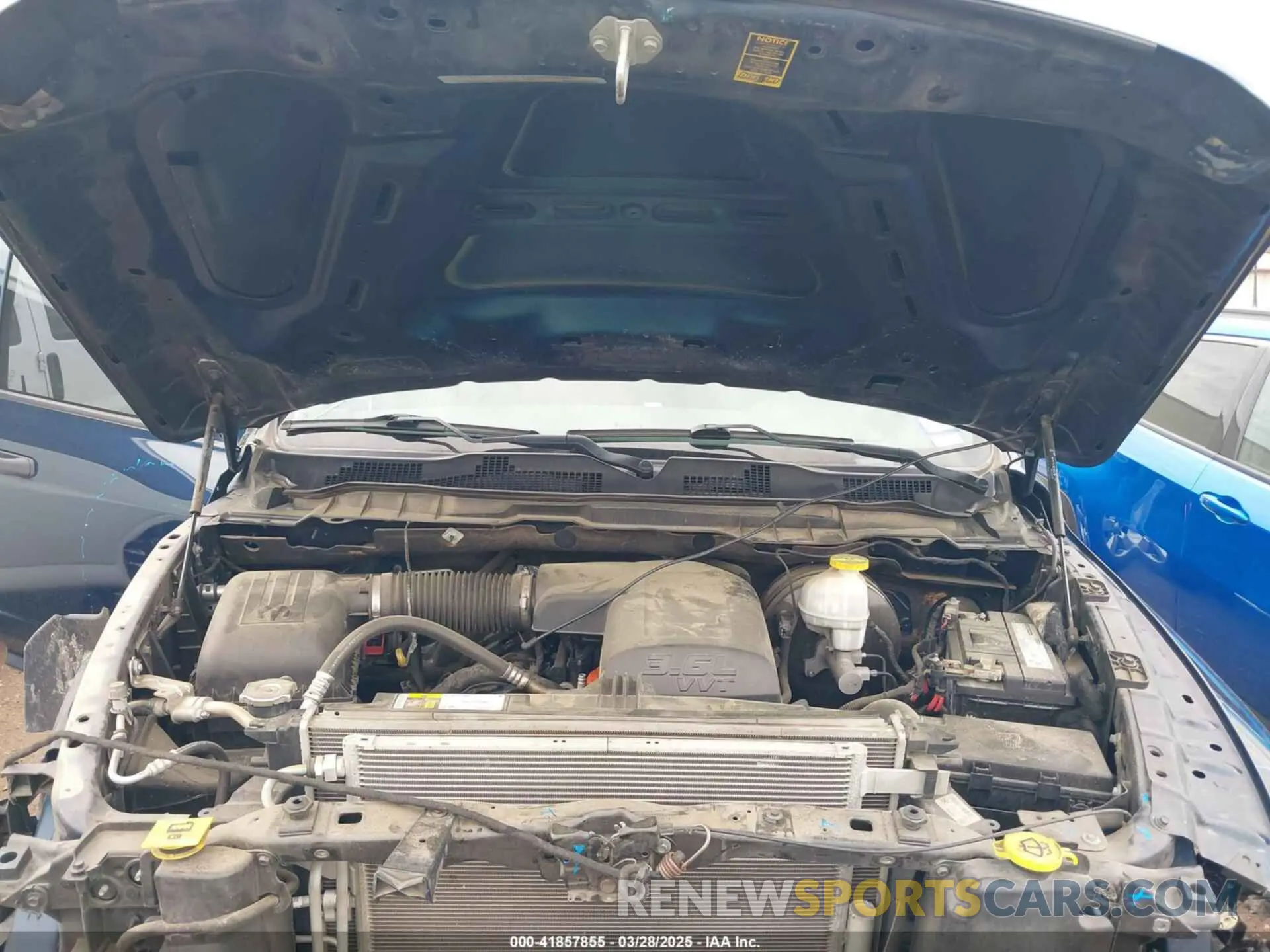 10 fotografías del automóvil dañado 1C6RR6FG9KS702014 RAM 1500 CLASSIC 2019
