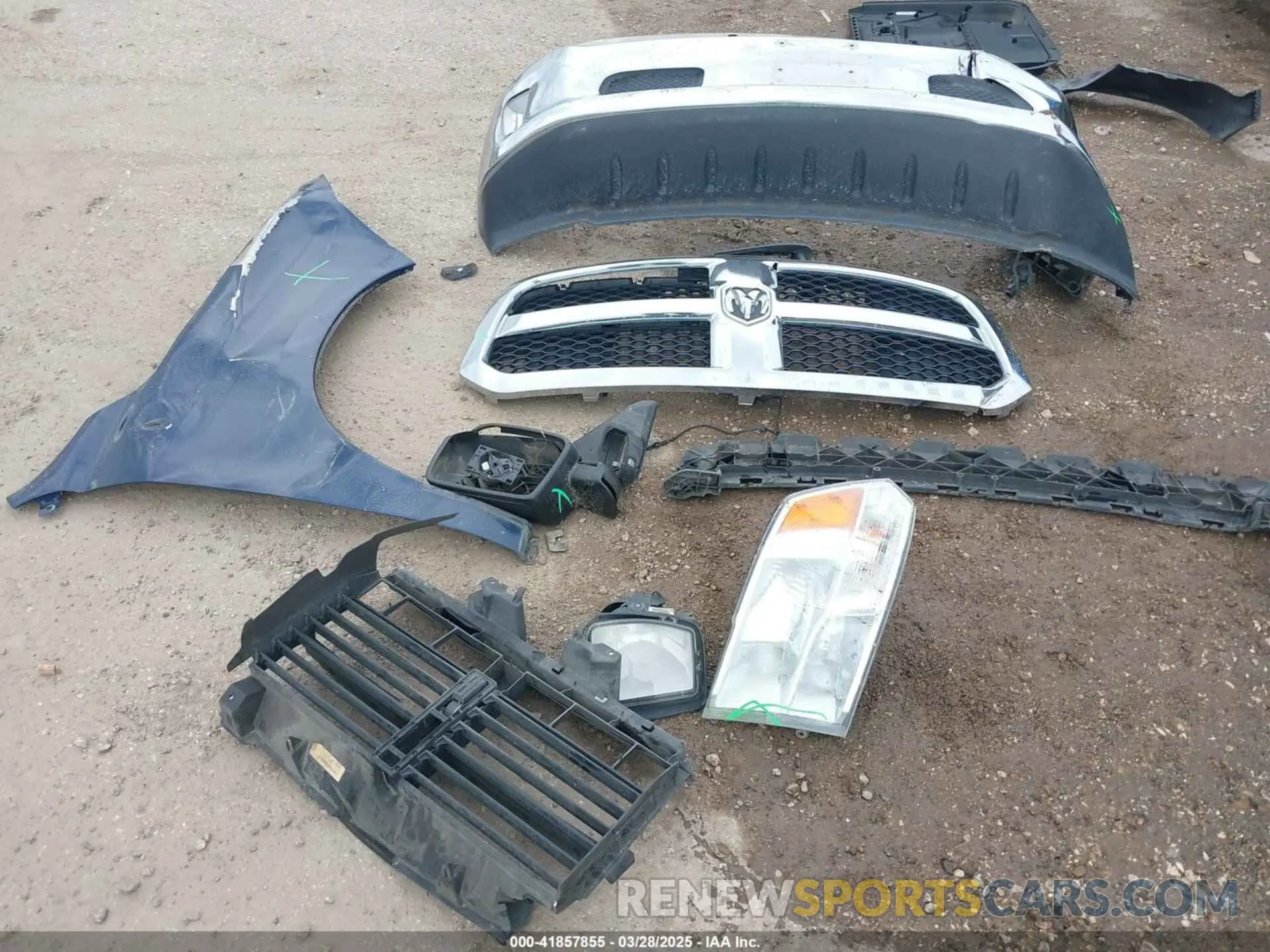 12 fotografías del automóvil dañado 1C6RR6FG9KS702014 RAM 1500 CLASSIC 2019