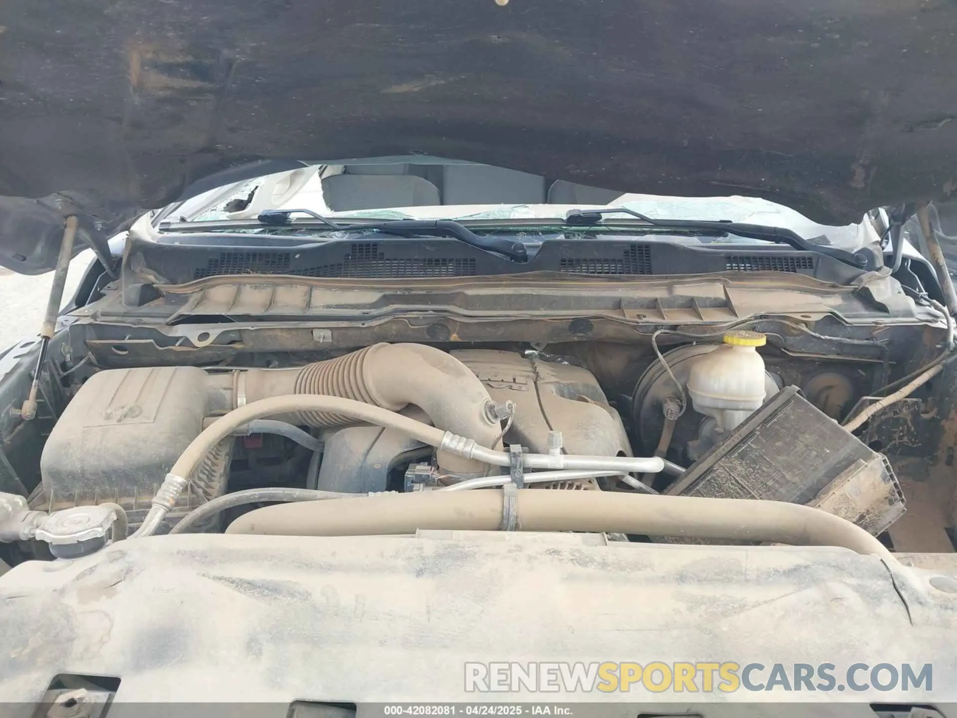 10 fotografías del automóvil dañado 1C6RR6FT0KS723363 RAM 1500 CLASSIC 2019