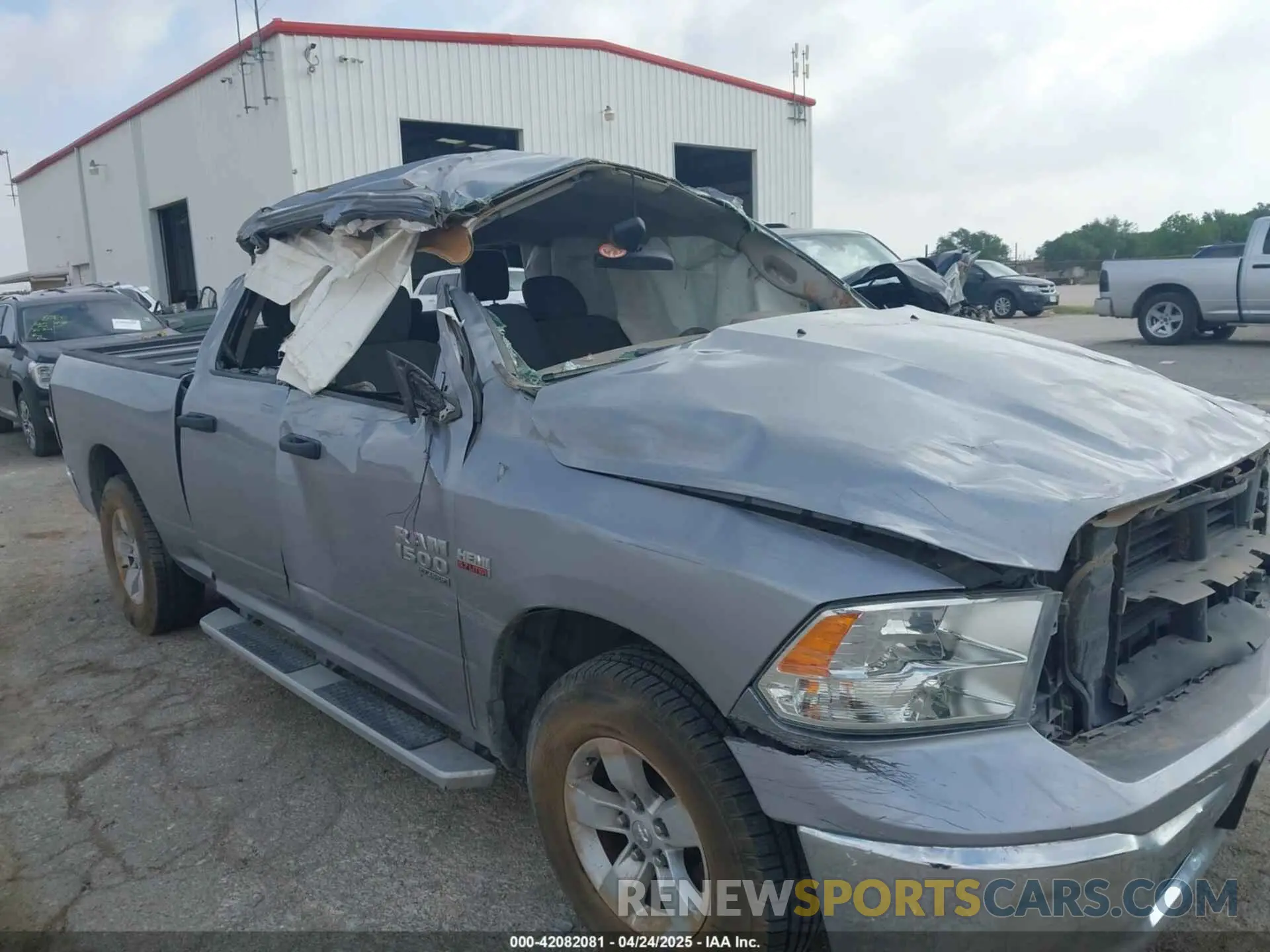 6 fotografías del automóvil dañado 1C6RR6FT0KS723363 RAM 1500 CLASSIC 2019
