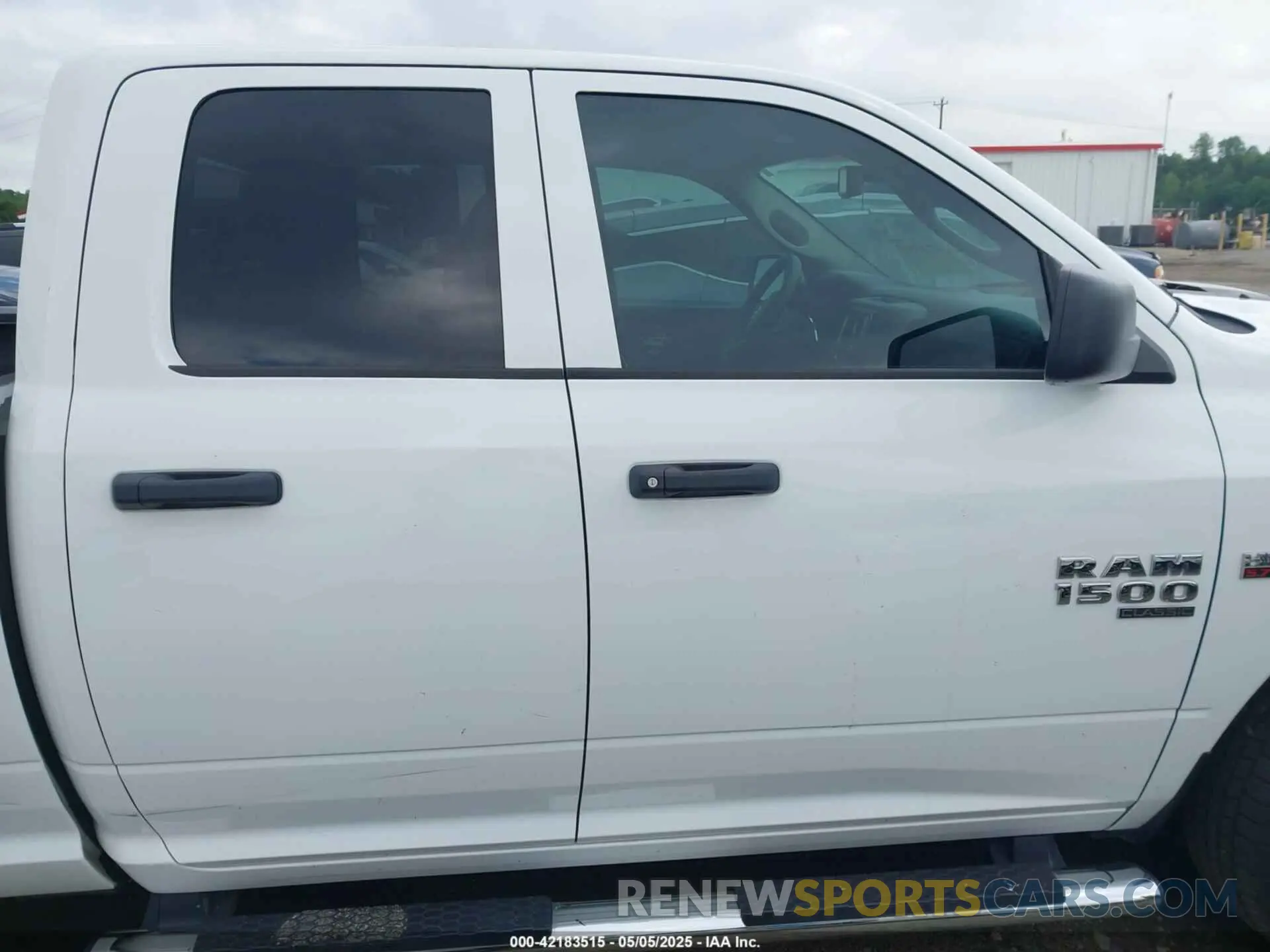 13 fotografías del automóvil dañado 1C6RR6FT5KS622433 RAM 1500 CLASSIC 2019