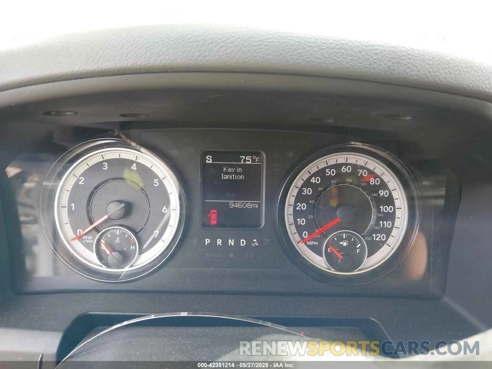 15 fotografías del automóvil dañado 1C6RR6GT6KS722779 RAM 1500 CLASSIC 2019
