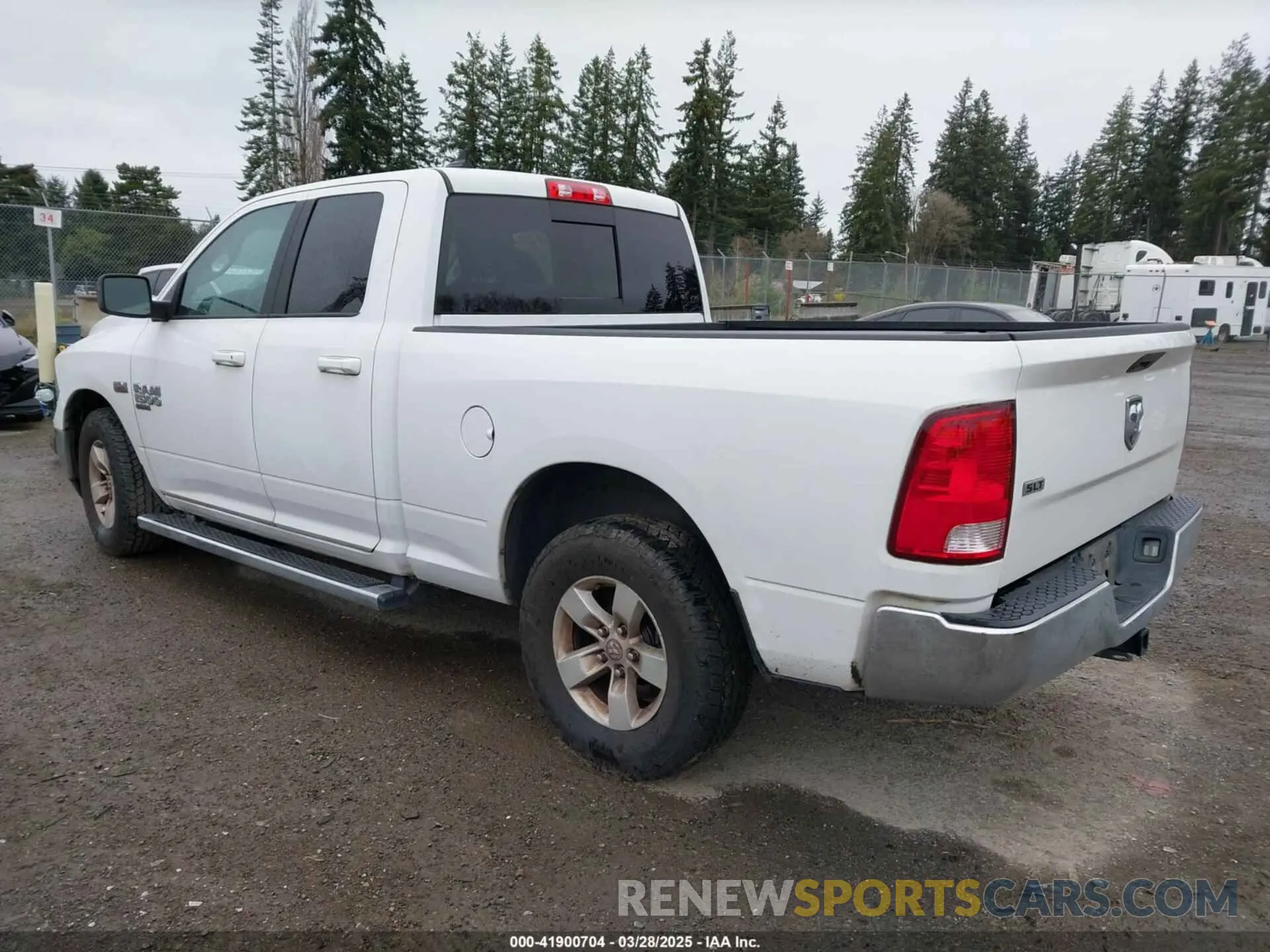 3 fotografías del automóvil dañado 1C6RR6GT7KS621234 RAM 1500 CLASSIC 2019