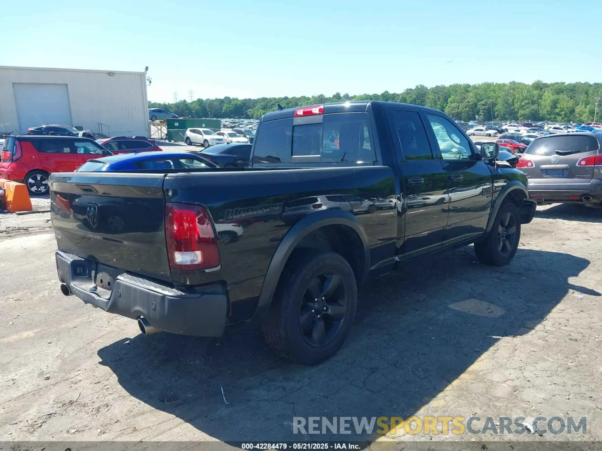 4 fotografías del automóvil dañado 1C6RR6GTXKS732022 RAM 1500 CLASSIC 2019