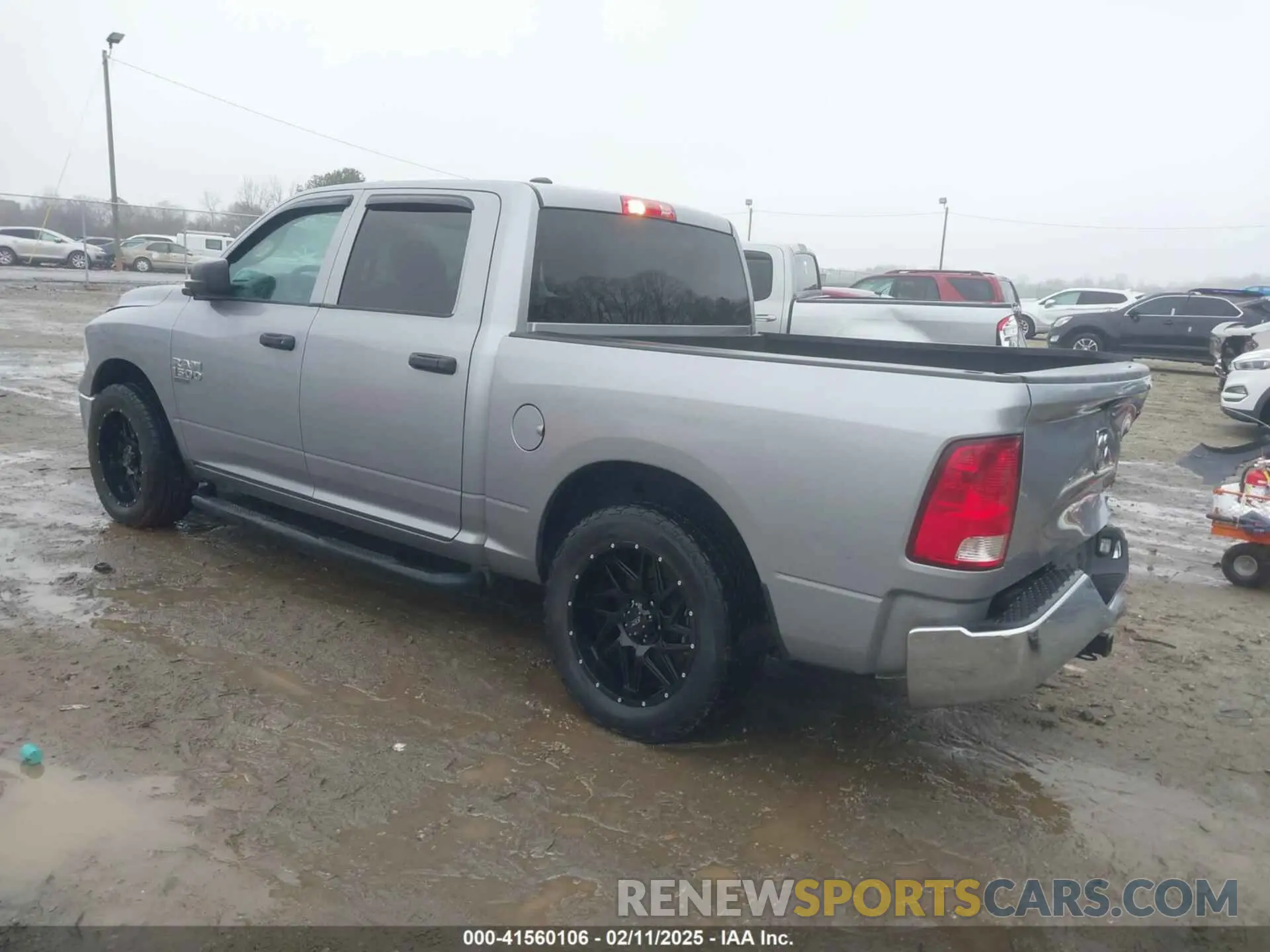 3 fotografías del automóvil dañado 1C6RR6KG3KS726864 RAM 1500 CLASSIC 2019